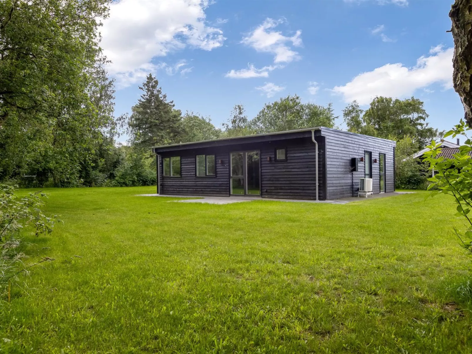 "Scalli" - 1.5km to the fjord