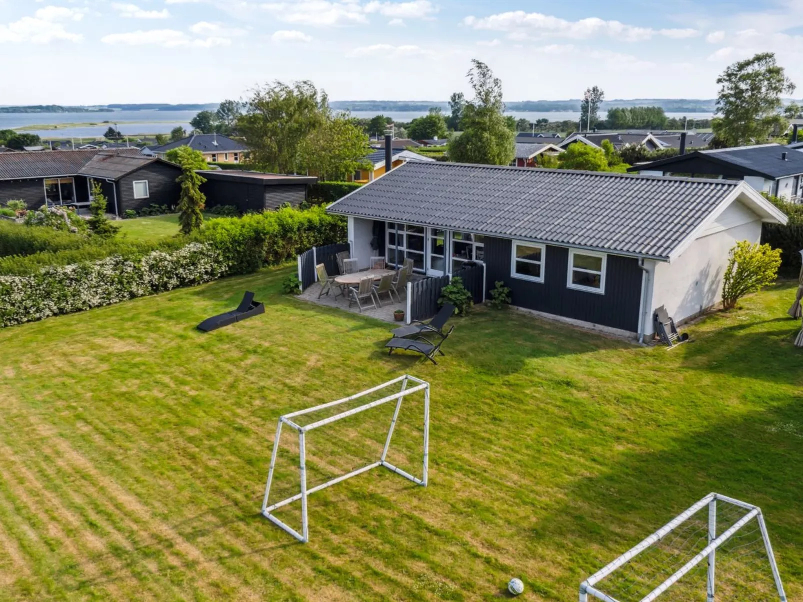 "Gudrun" - 250m from the sea