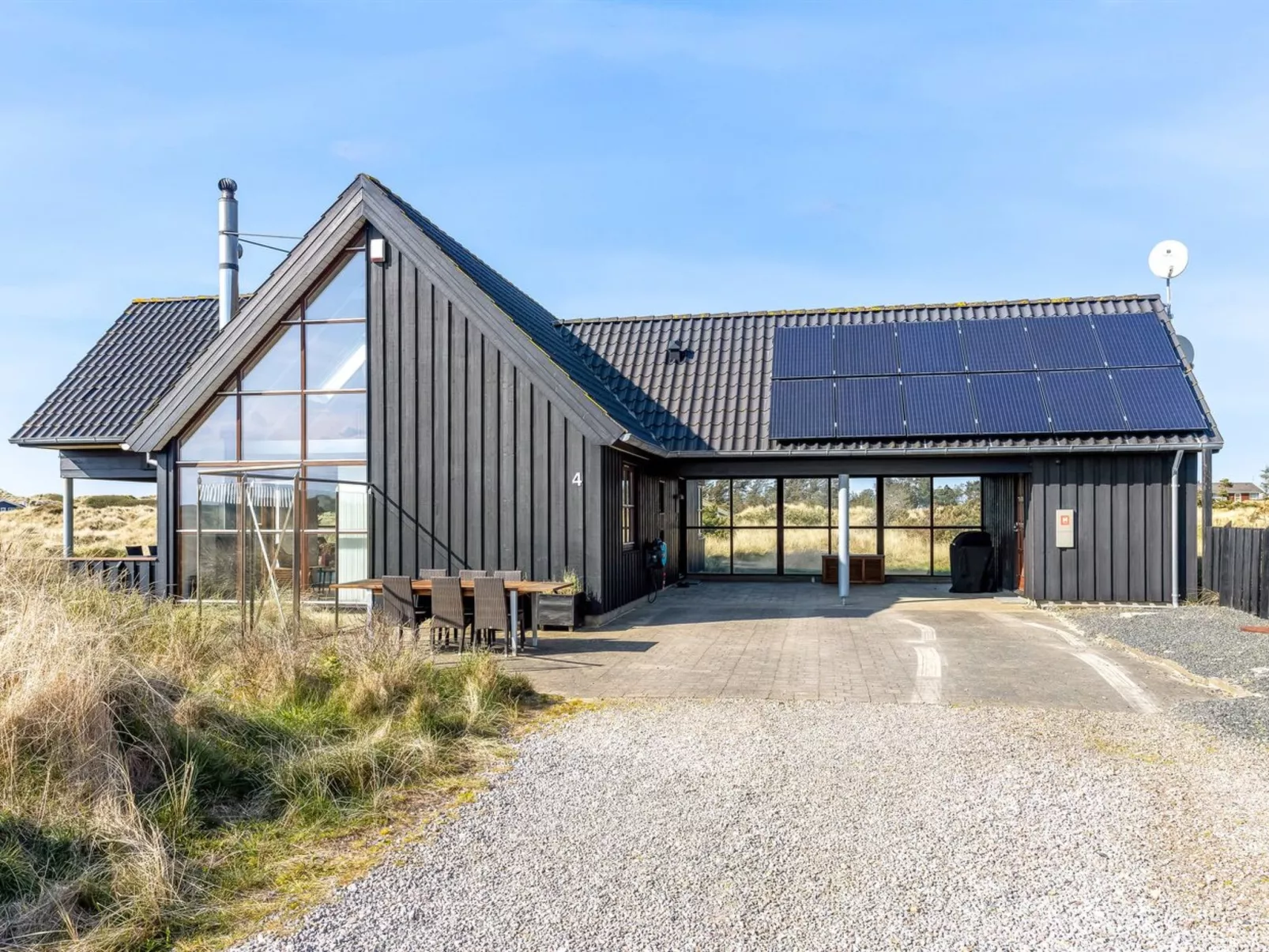 "Lilie" - 350m from the sea