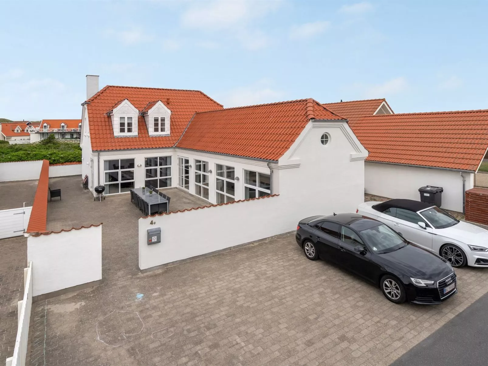 "Riki" - 150m from the sea