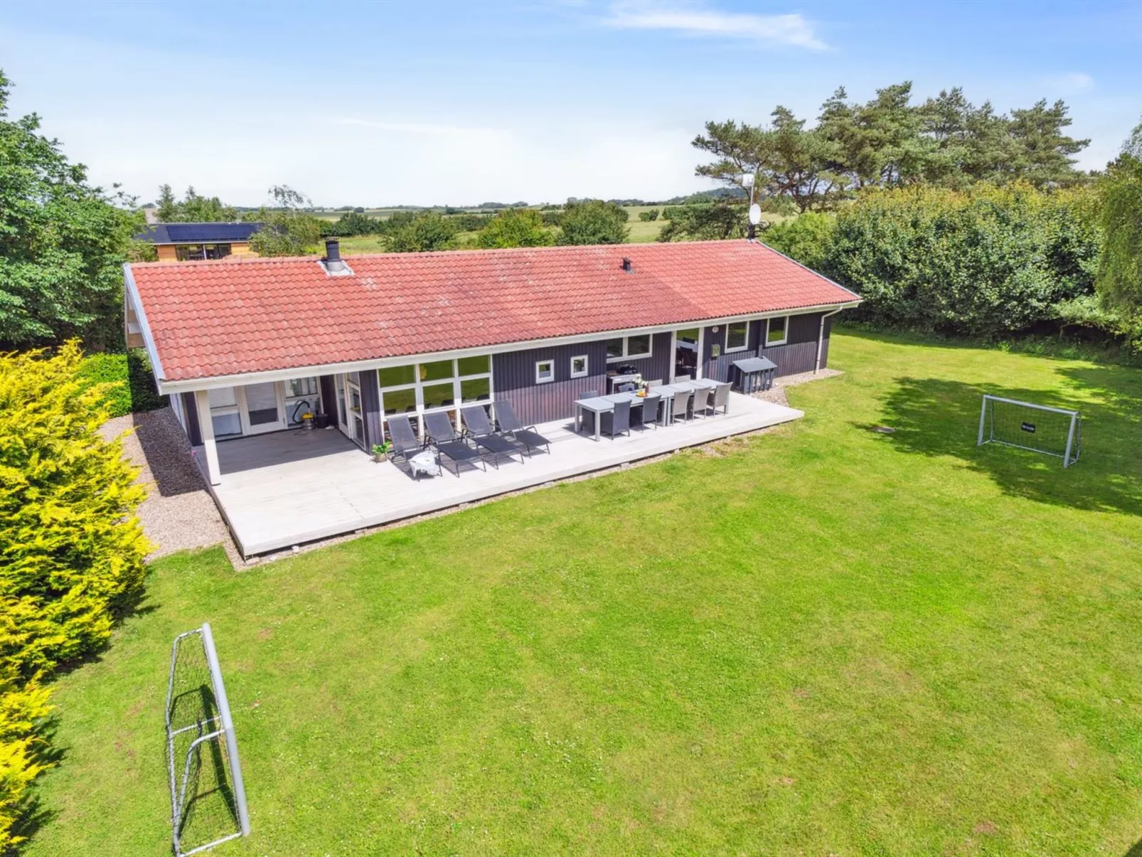 "Jorinde" - 1km from the sea