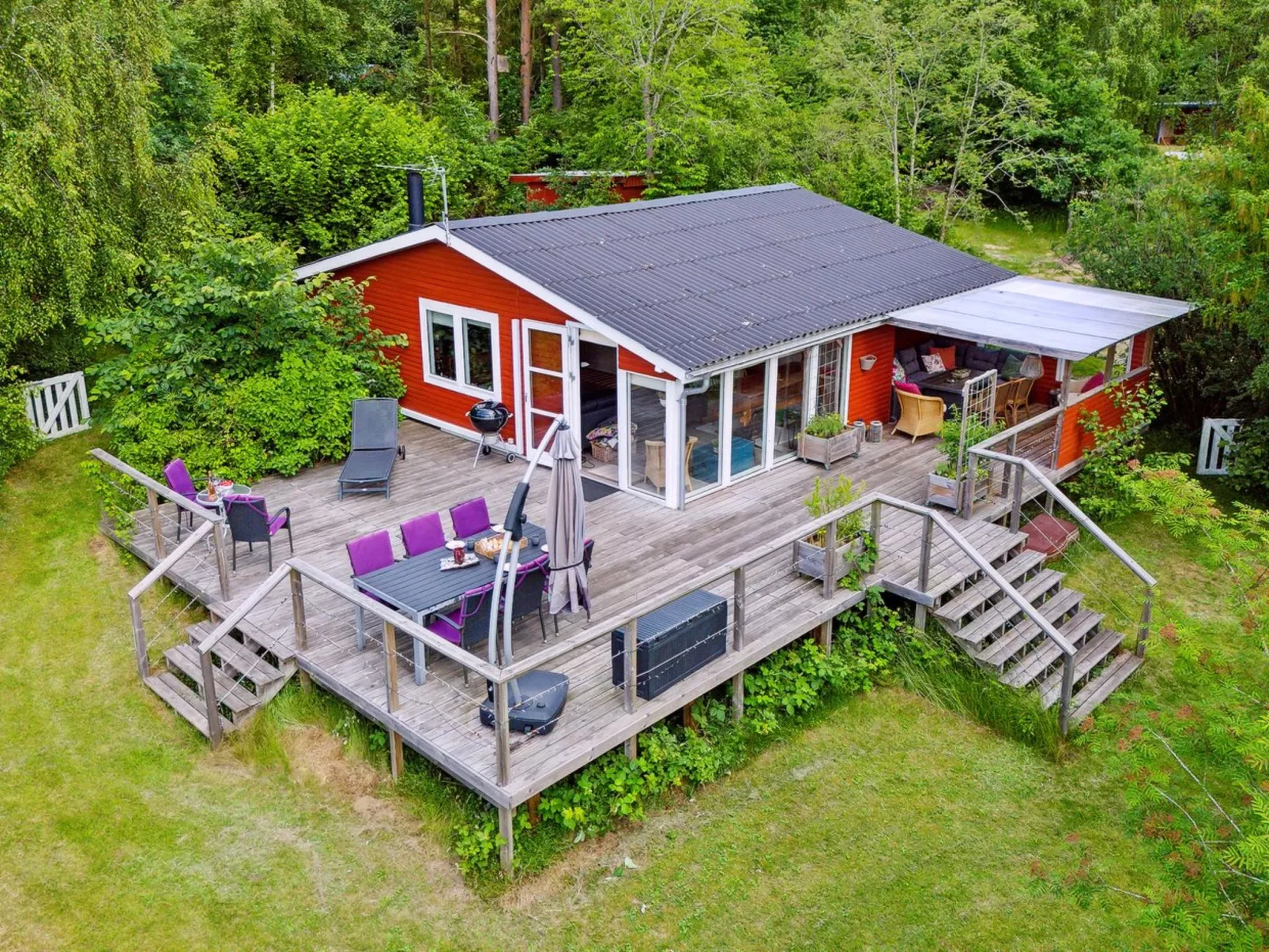 "Lovisa" - 7km from the sea