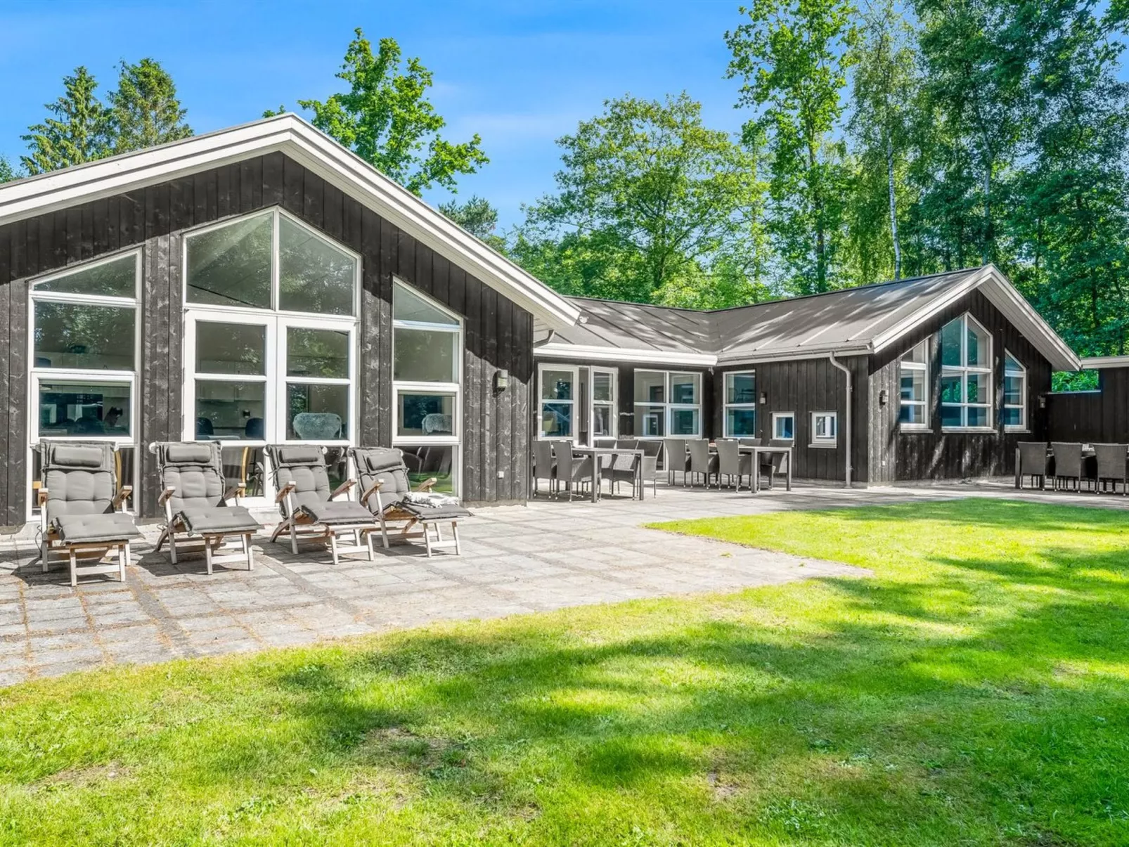 "Patrice" - 300m from the sea