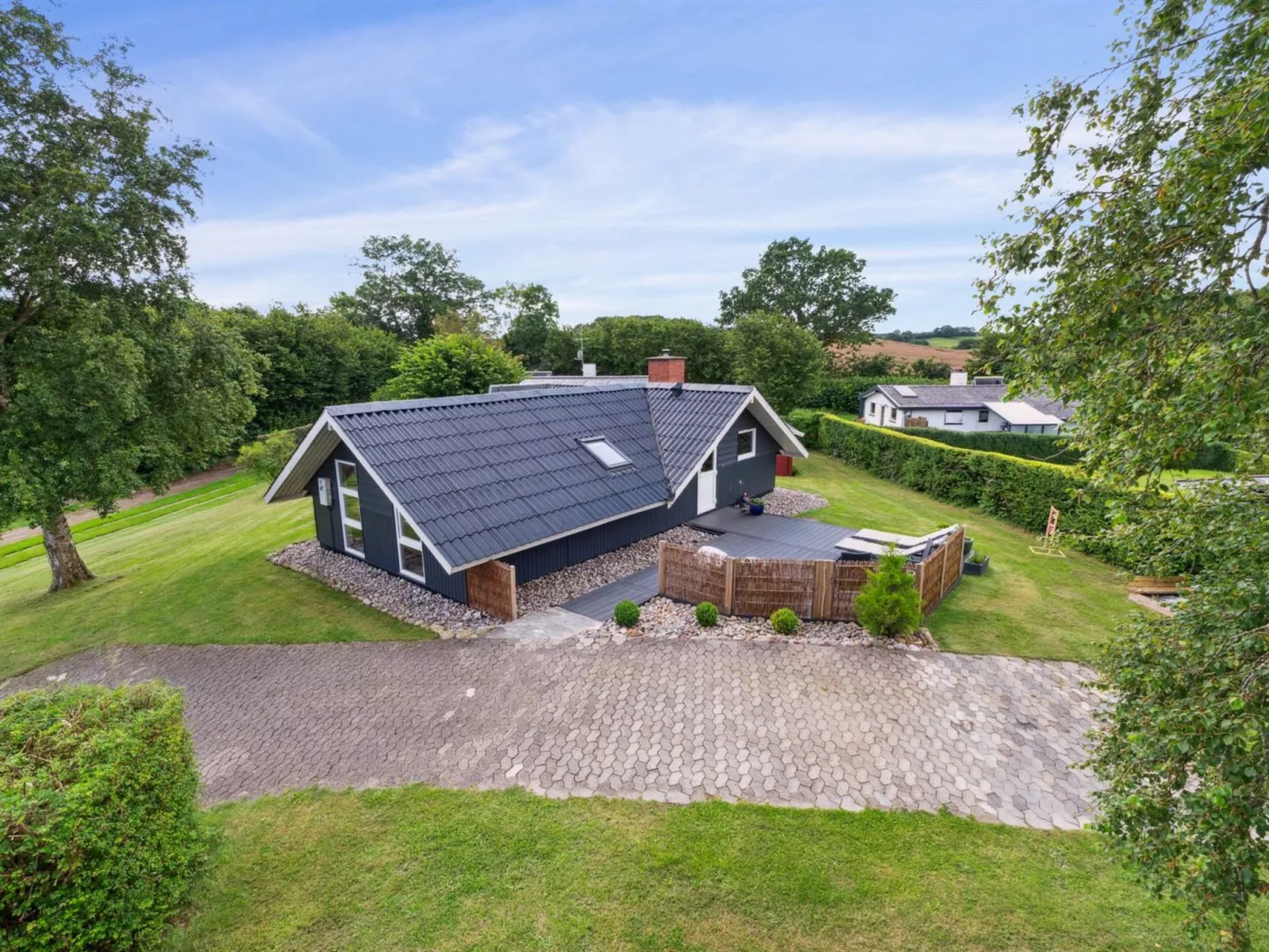 "Erke" - 800m from the sea