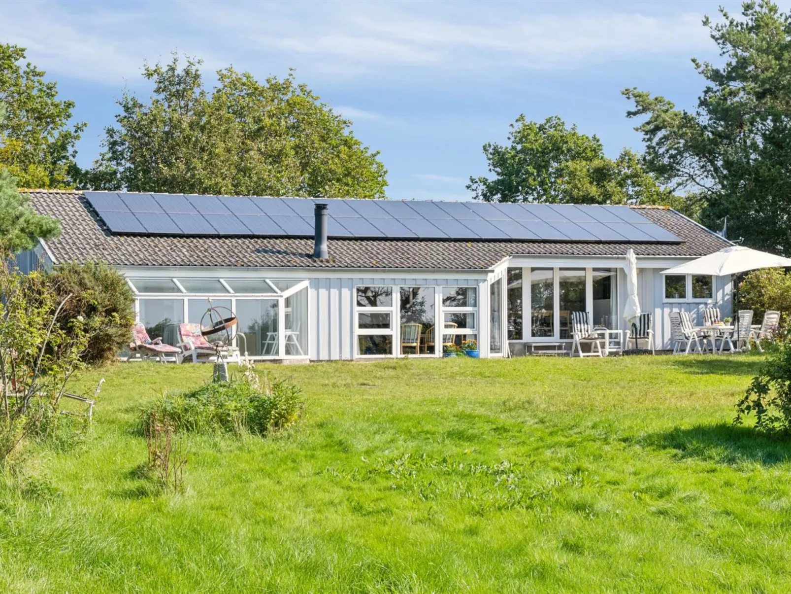 "Joella" - 75m from the sea