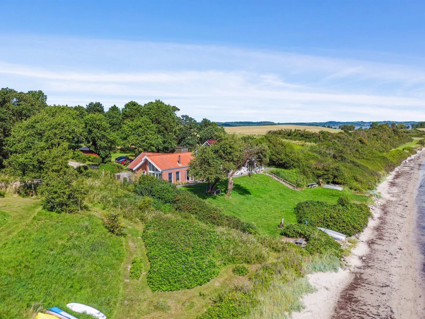 "Bryngeir" - 25m from the sea