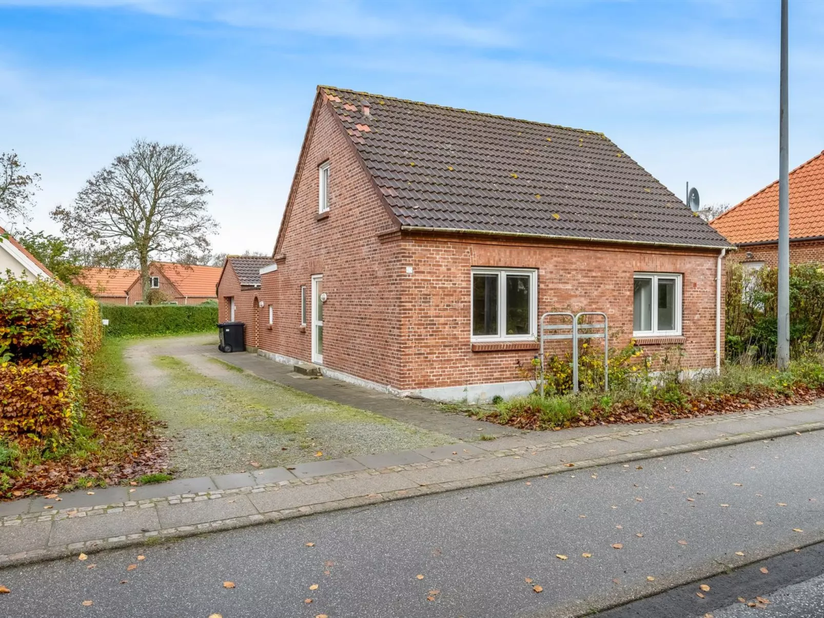 "Kamp" - 1km to the fjord