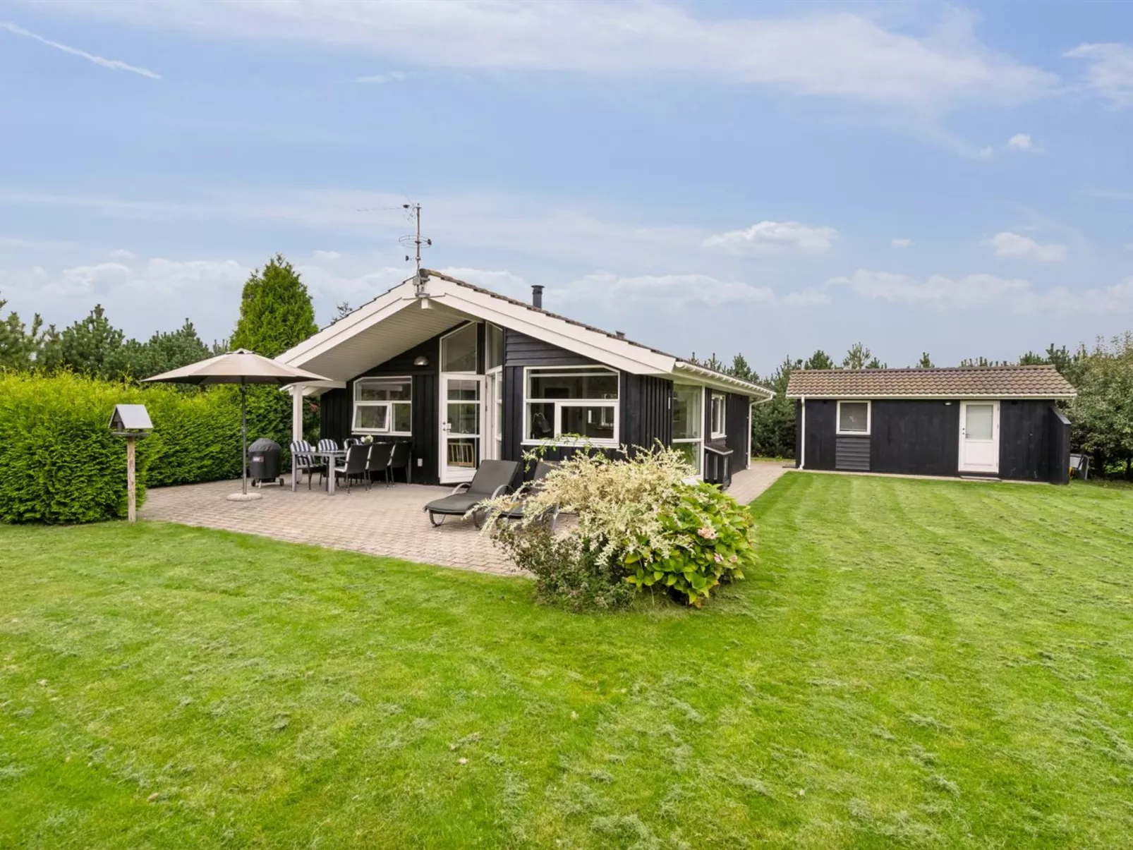 "Eljena" - 700m from the sea