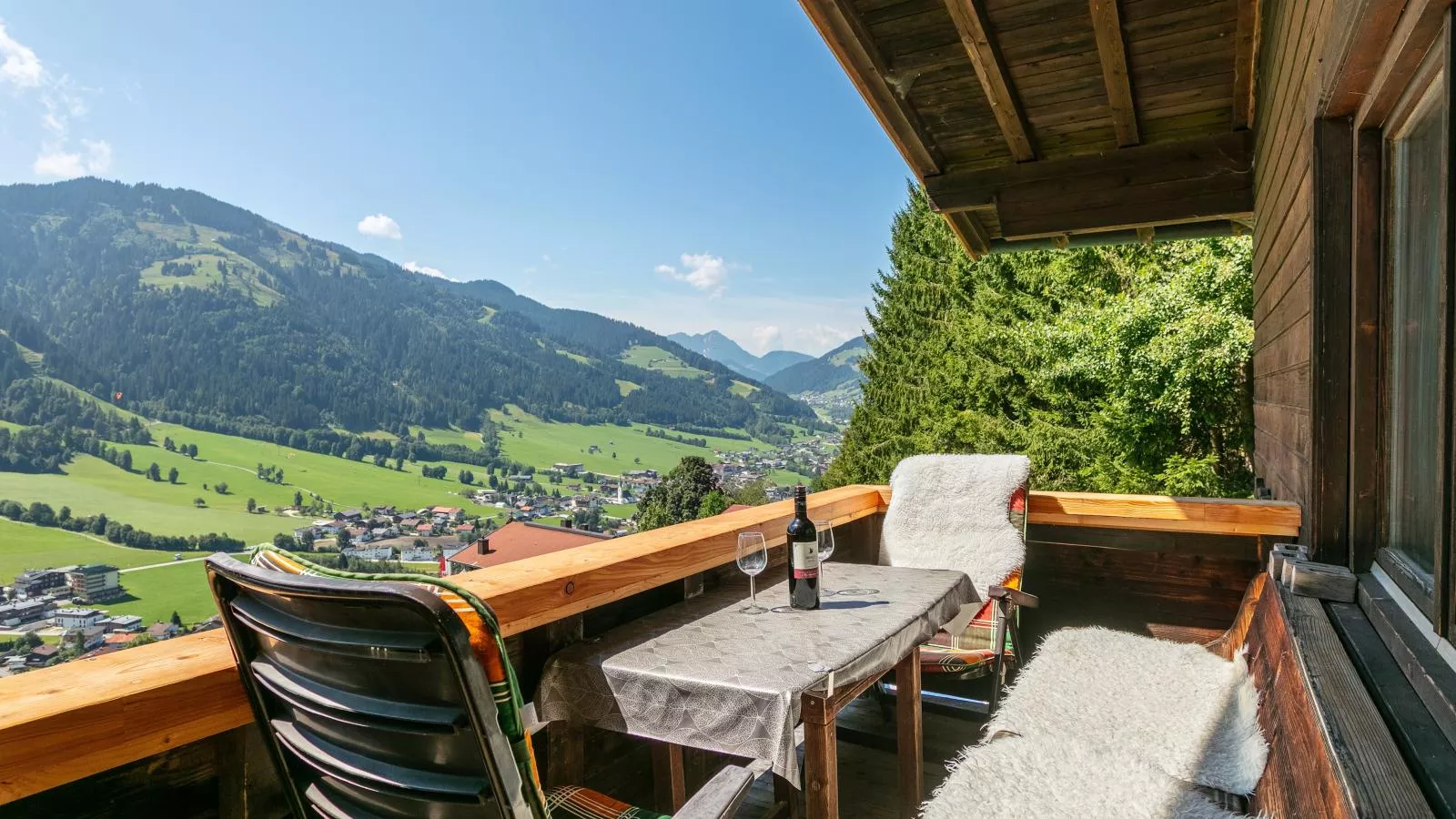 Sonnenhütte-Terrasbalkon