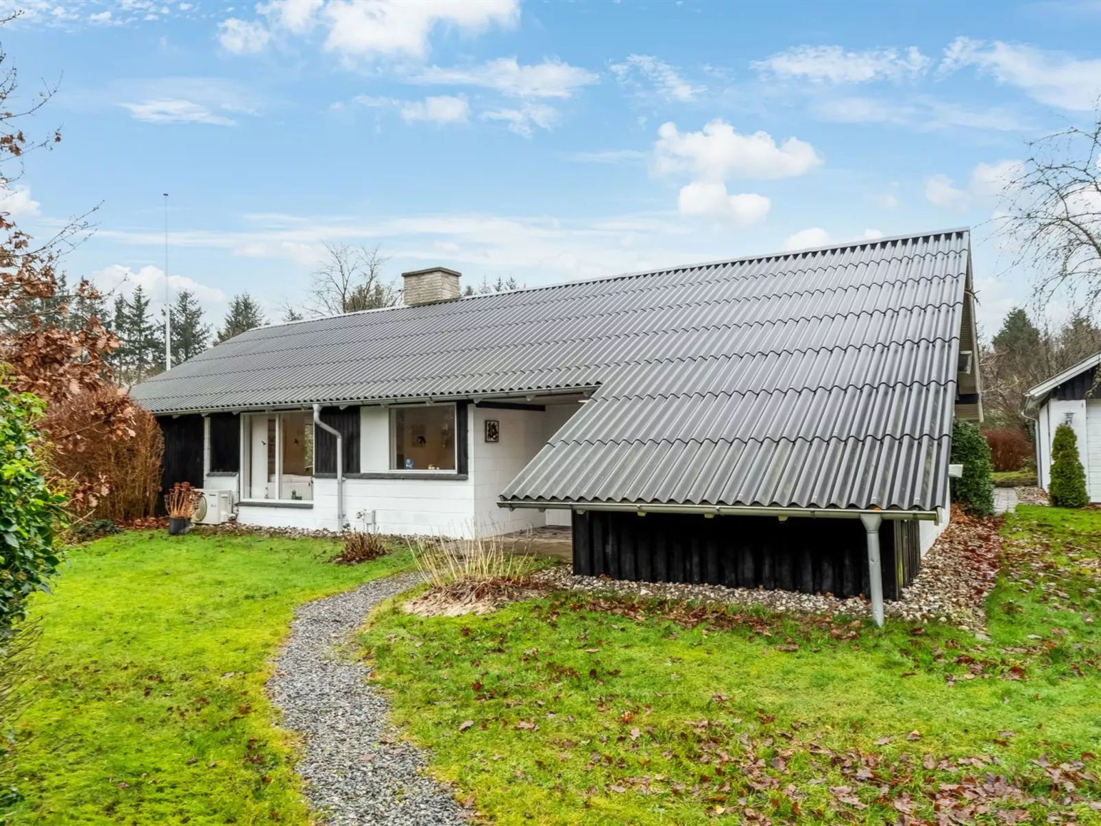 "Sven" - 250m to the fjord