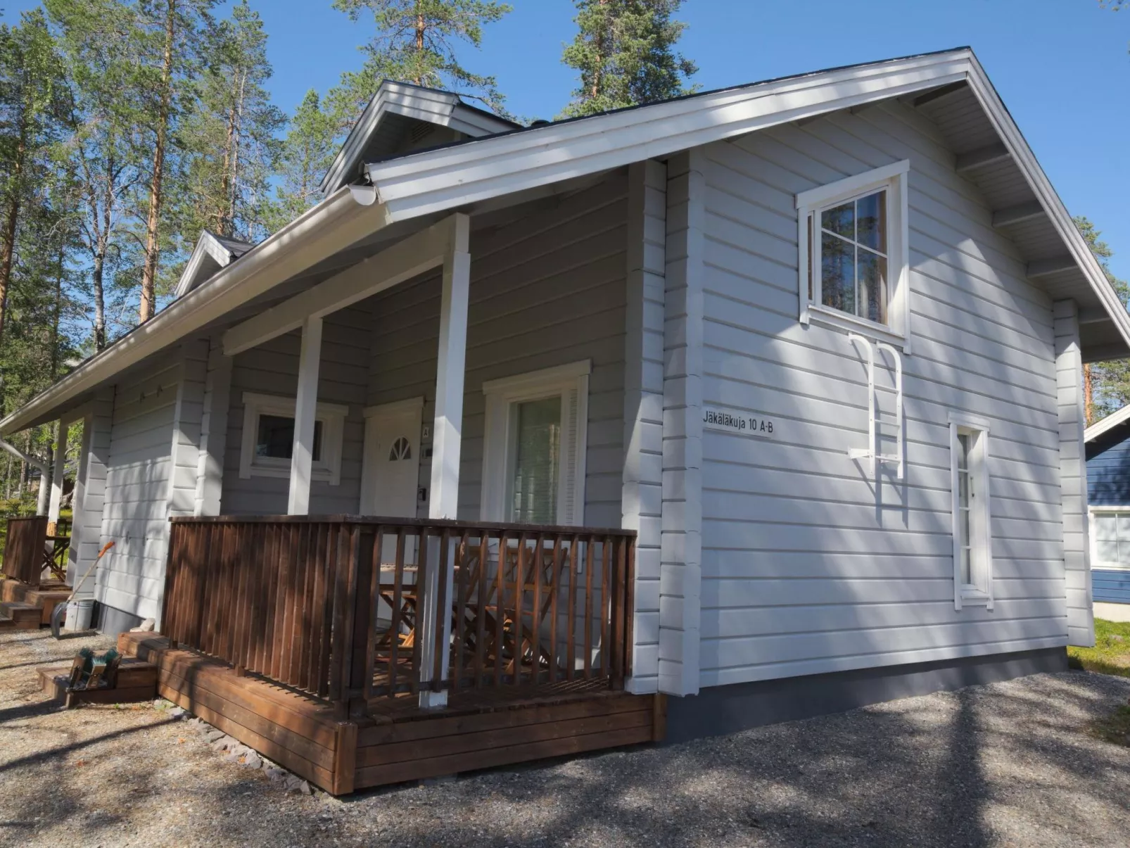Ylläs iisakki as. 10a