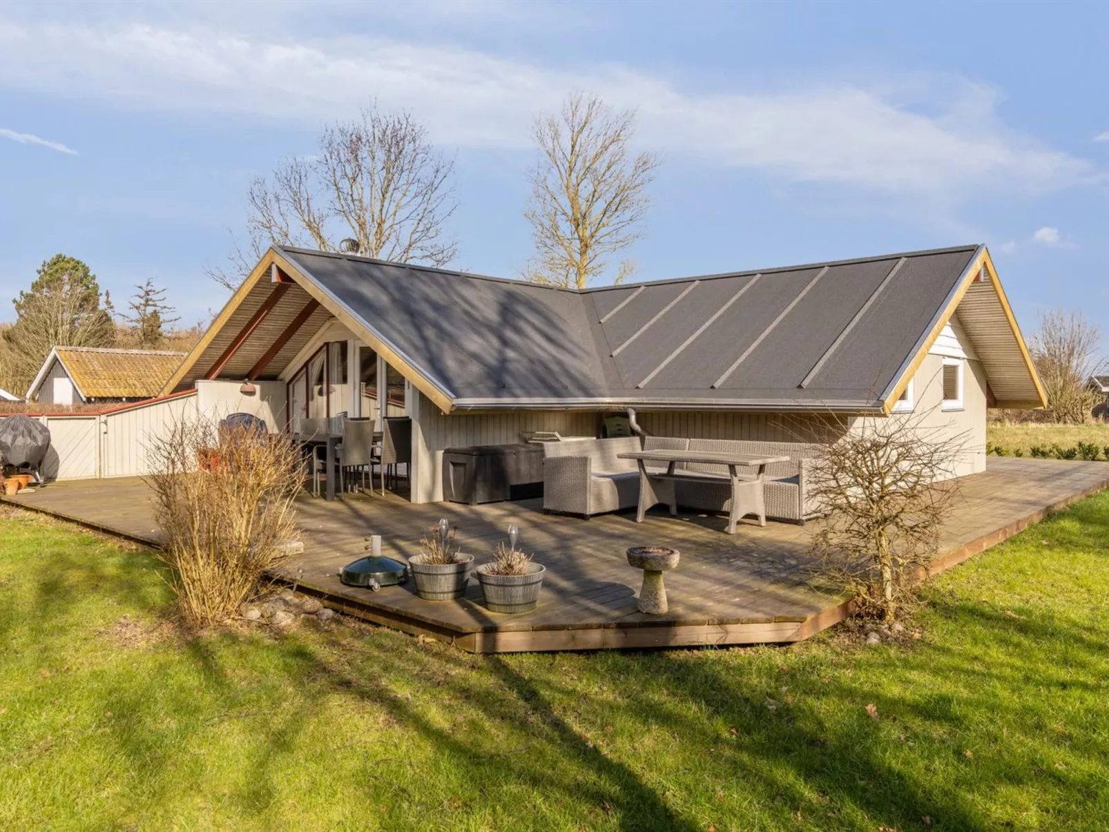 "Bernadine" - 400m from the sea