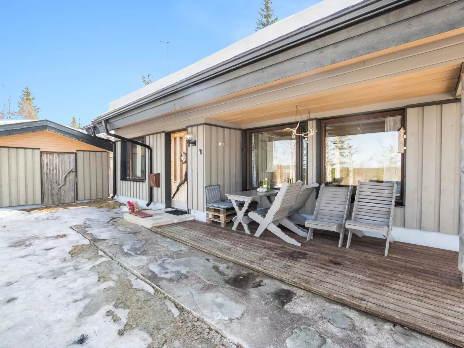 Mustalampi 5 satakieli