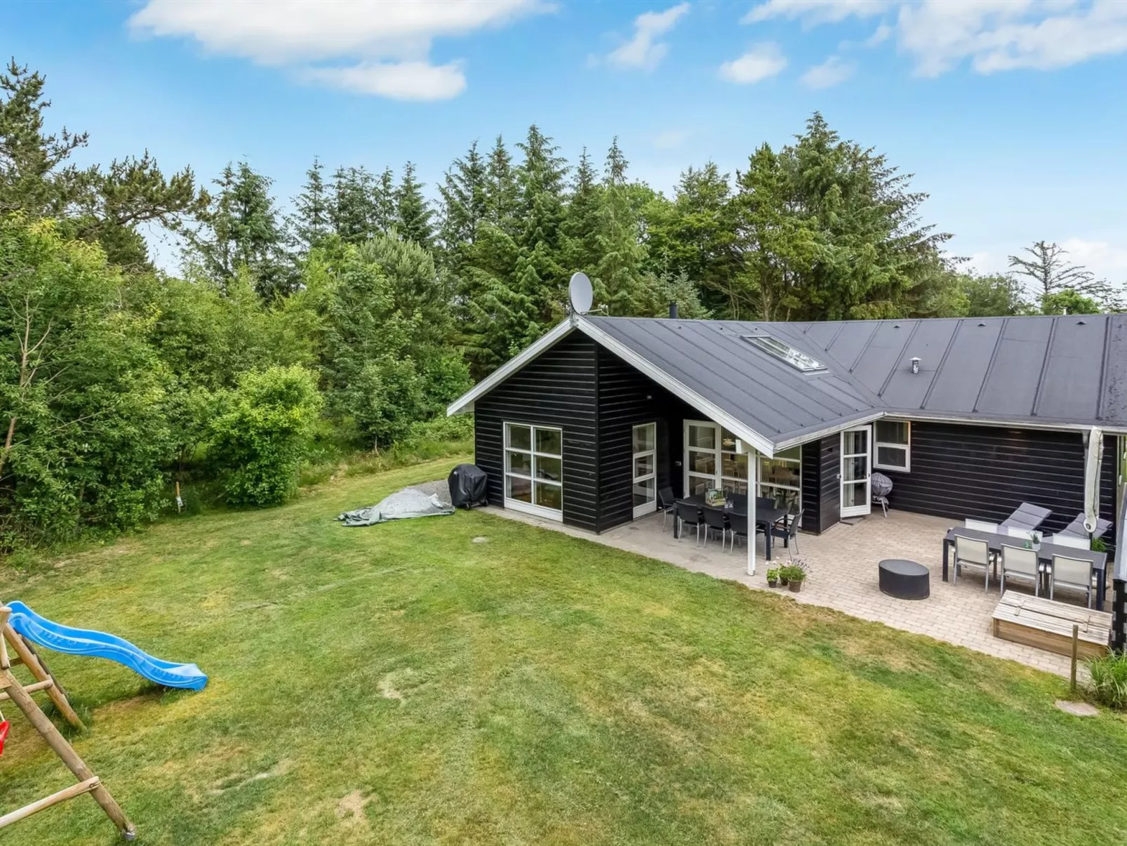 "Varpu" - 1.5km from the sea