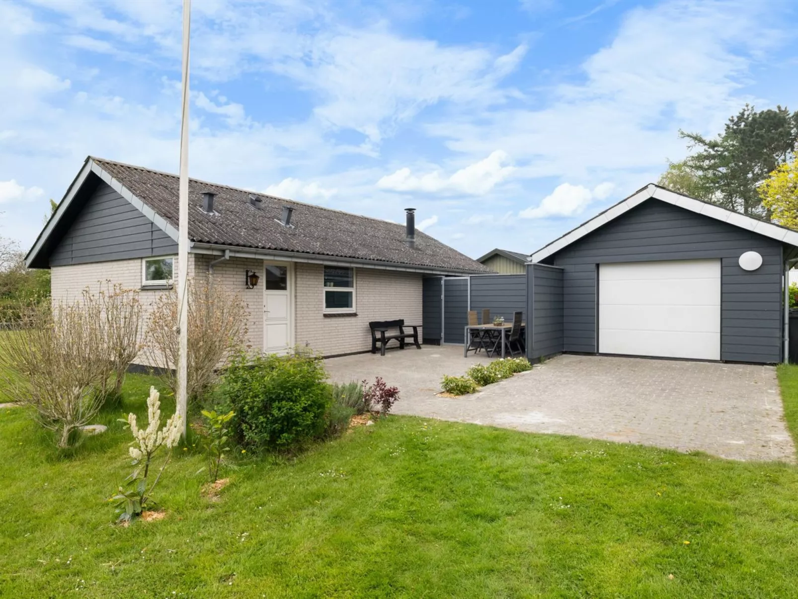 "Andine" - 250m from the sea