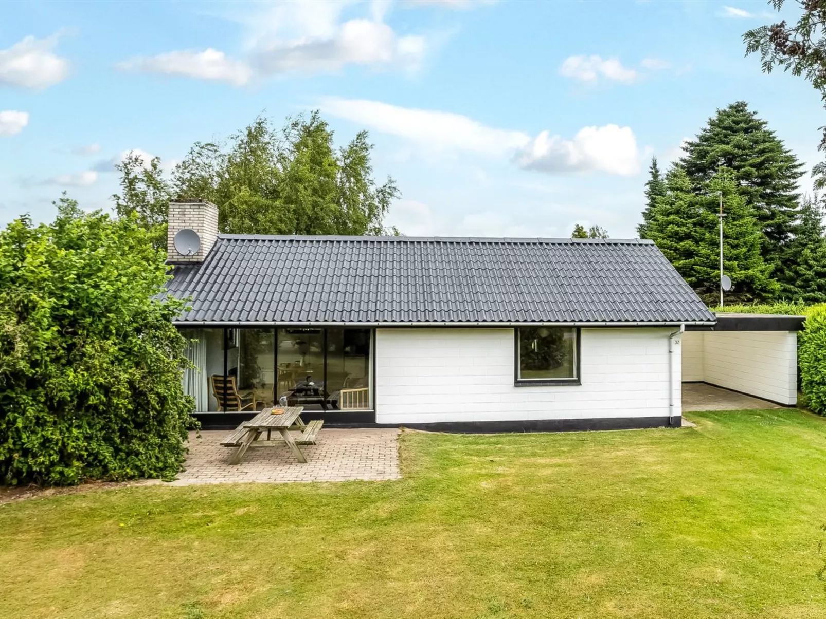 "Ognen" - 800m from the sea