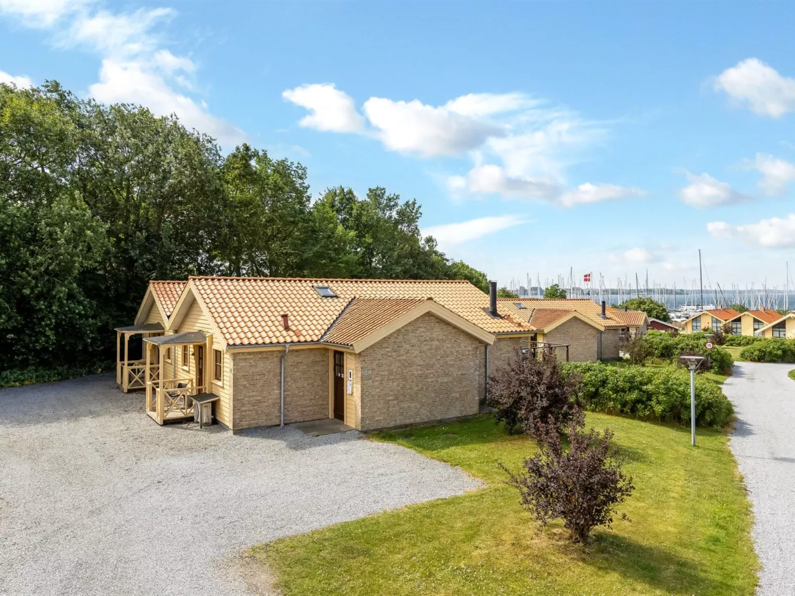 "Rouwen" - 120m from the sea