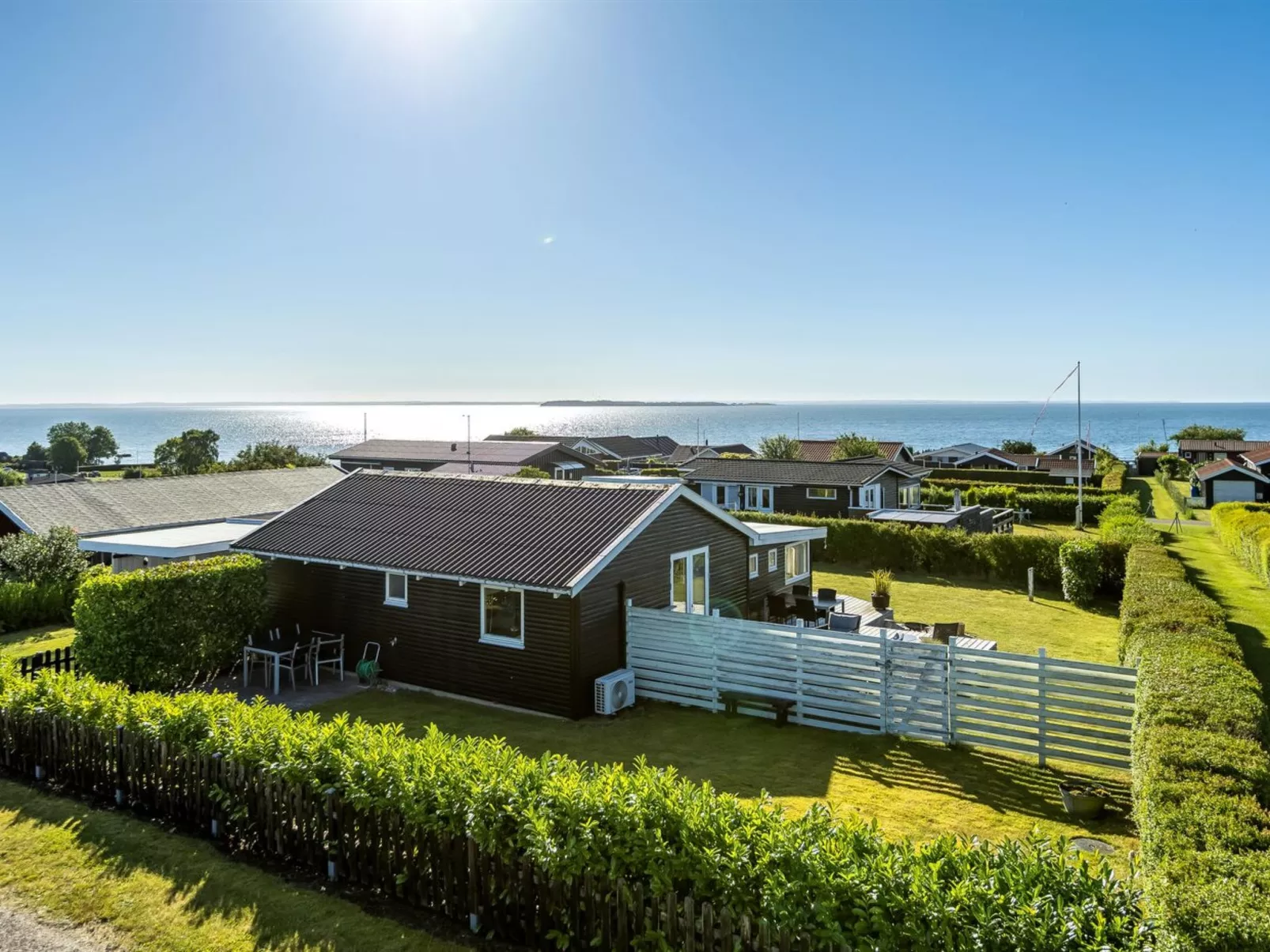 "Raymond" - 175m from the sea