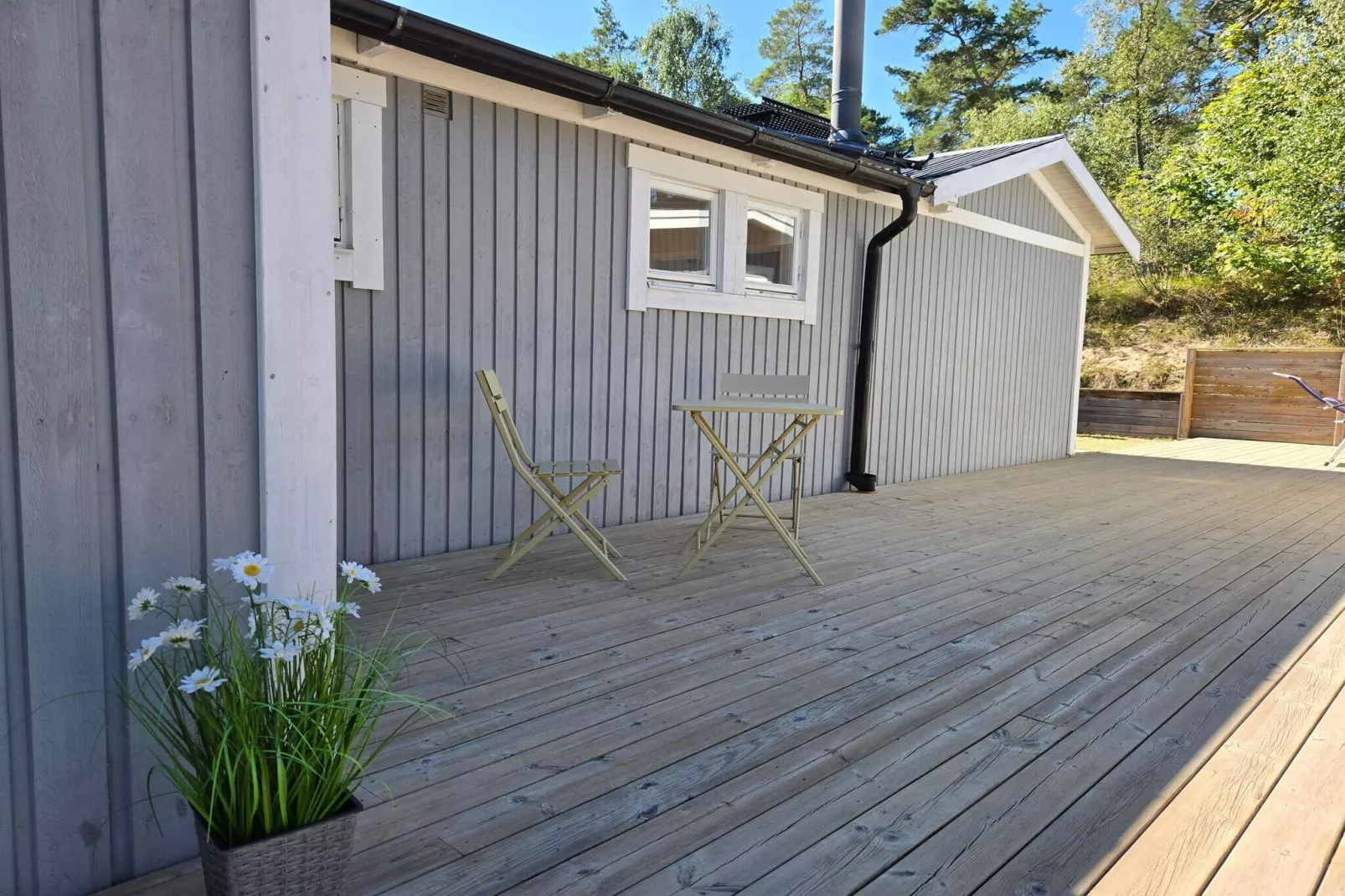 Gezellig huisje op Varmdo vlakbij het strand-Buitenlucht