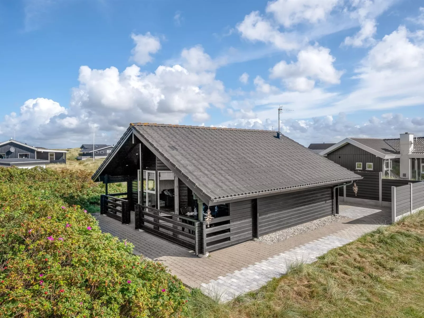 "Georg" - 200m from the sea