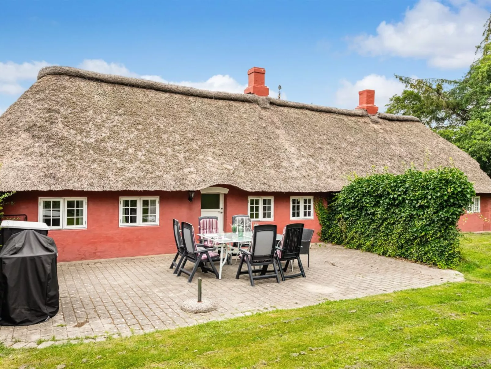 "Yrjö" - 2.5km from the sea