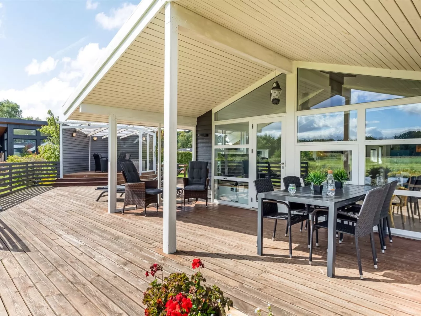 "Eisa" - 75m from the sea