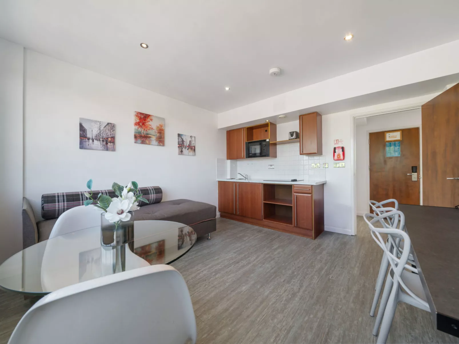 Roland House - Two Bedroom A