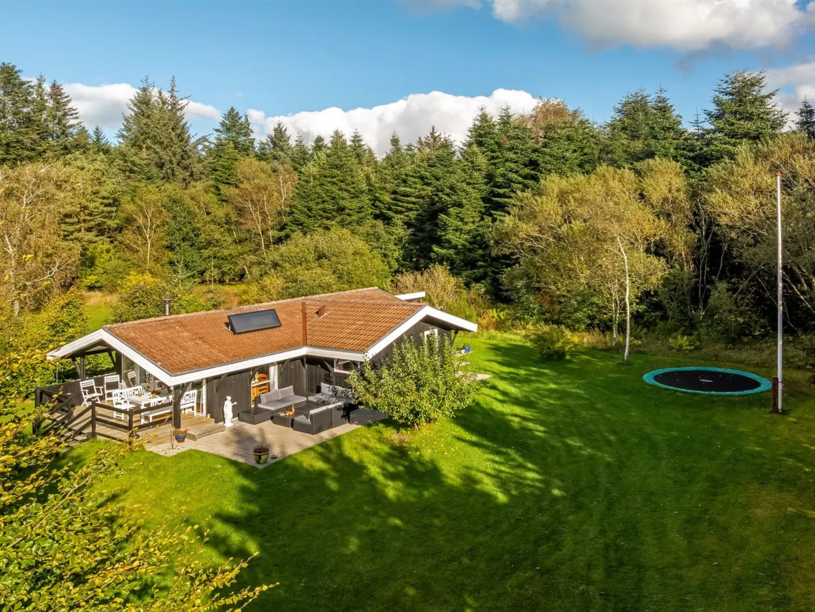 "Inola" - 3.5km from the sea