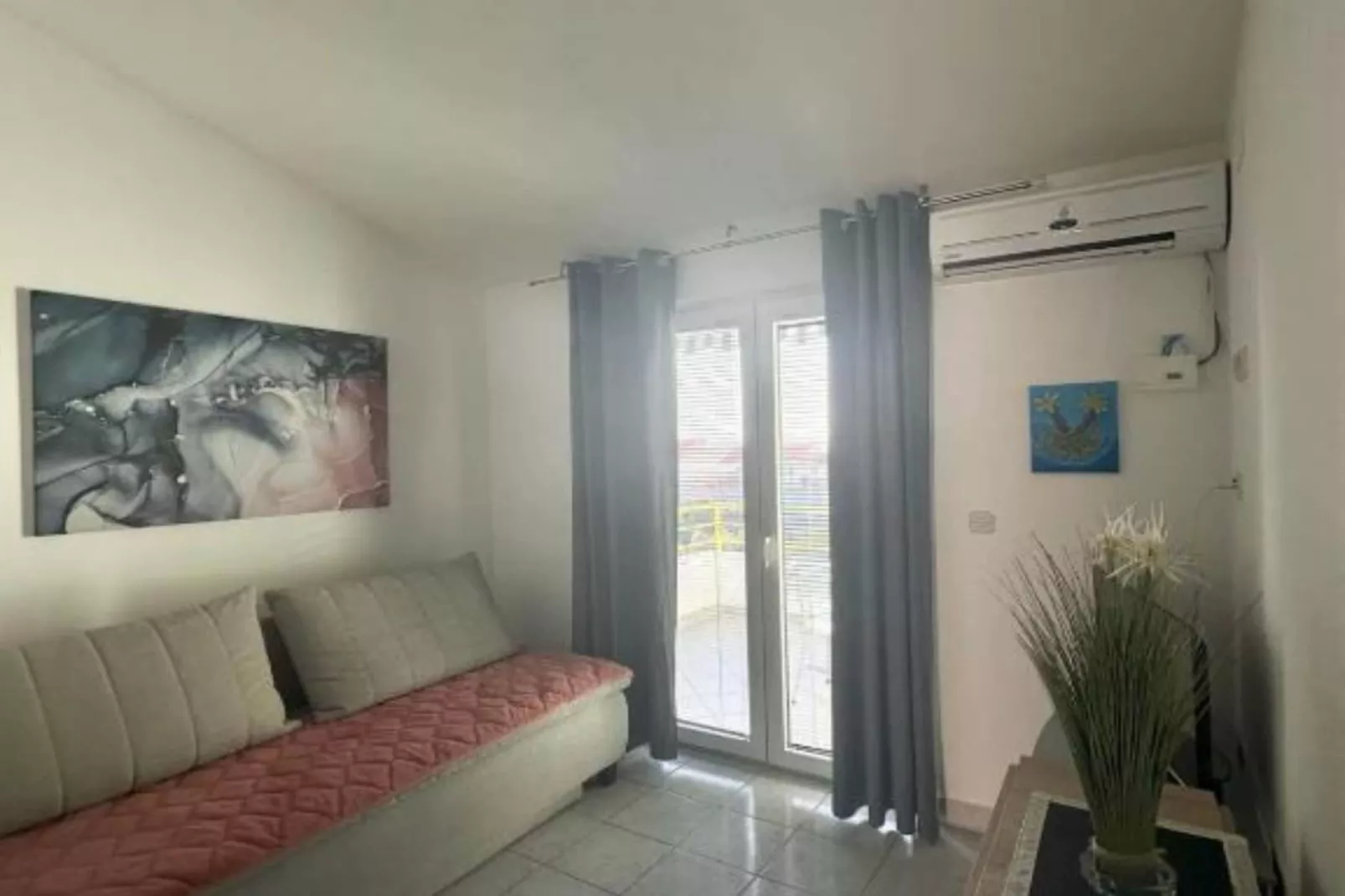 Apartments Natali - One Bedroom Apartment with Balcony (APP6)