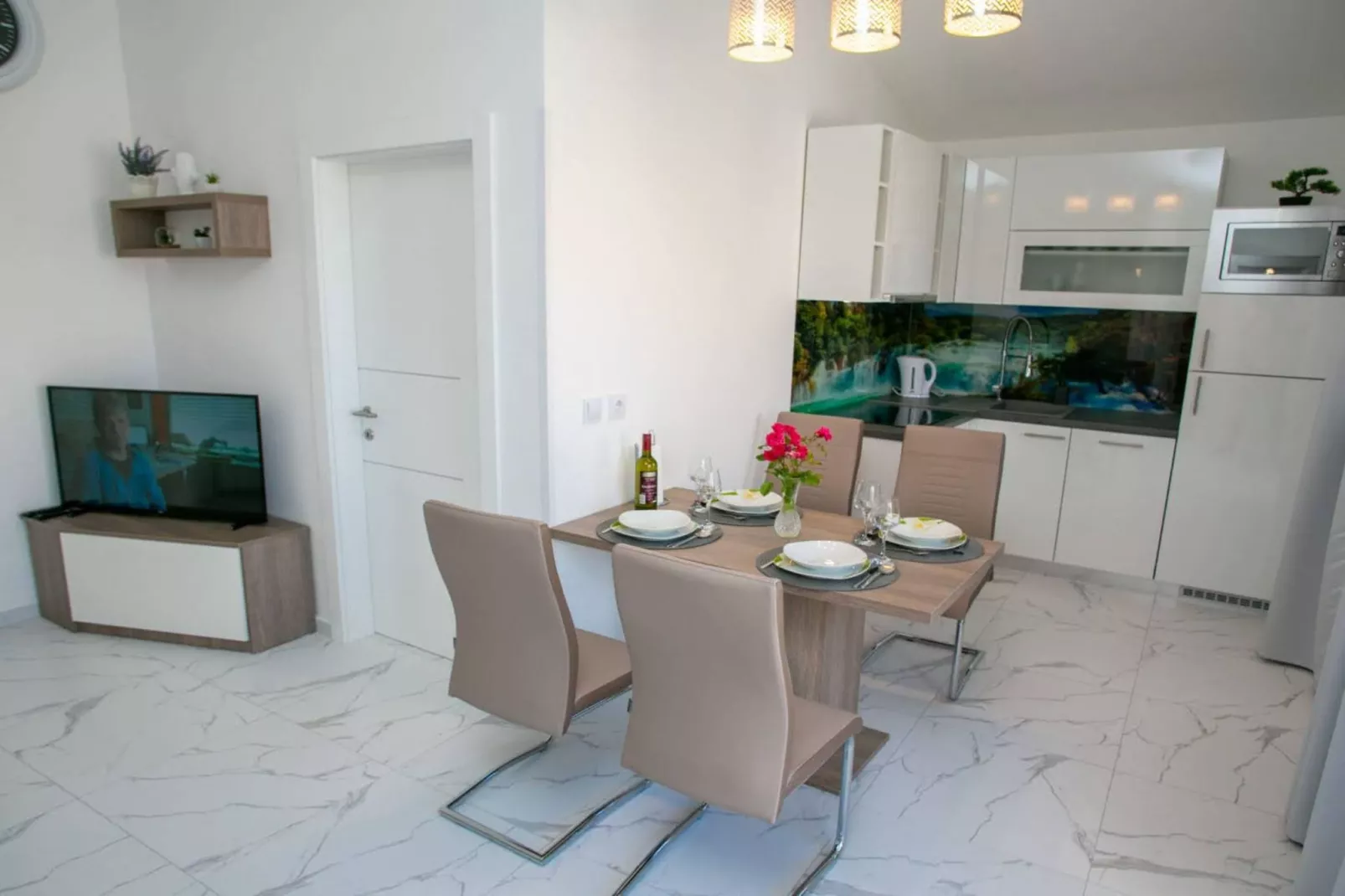 One-Bedroom Deluxe City View Apartment