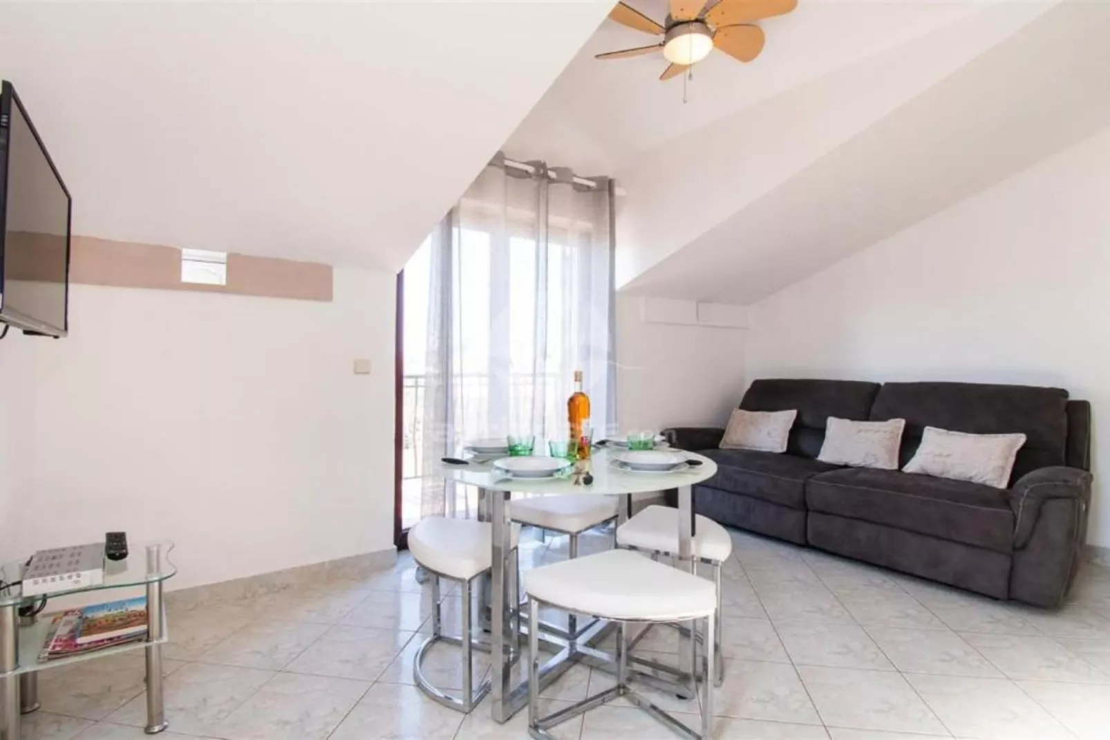 Apartments Franica with Heated Pool and Hot-Tub - One Bedroom Apartment with  Balcony