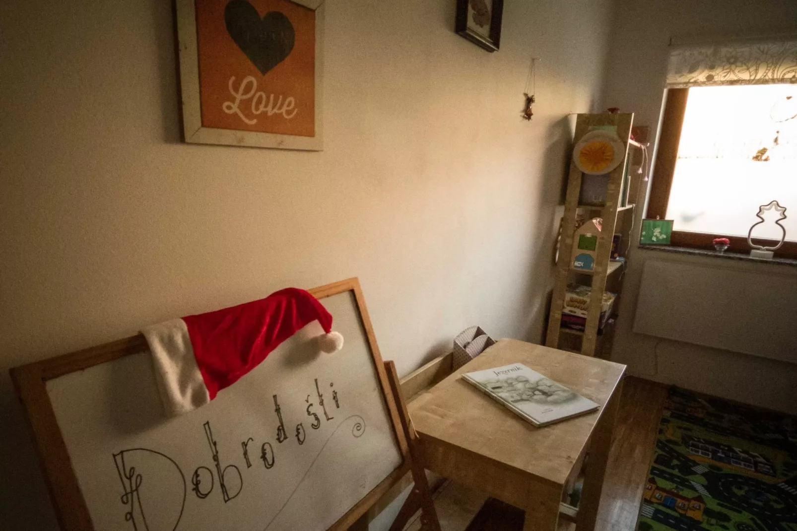 Rustic Refuge Glamping with Hot-Tub and Sauna - Two Bedroom Apartment with Terrace