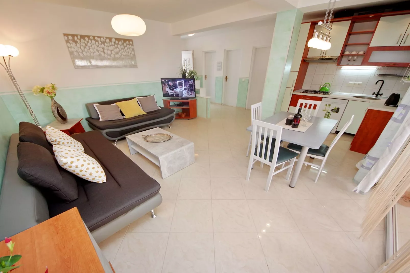 Seafront Apartments Deveron - Two Bedroom Apartment with Balcony and Sea View (Hvar)