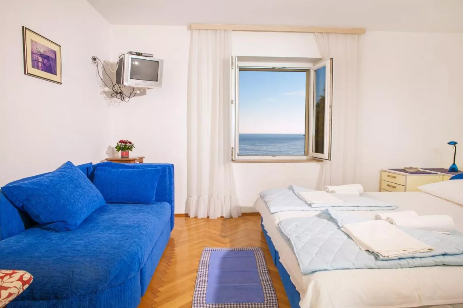 Comfortable Stay with Sea View in Petrovac  - One Bedroom Apartment  3