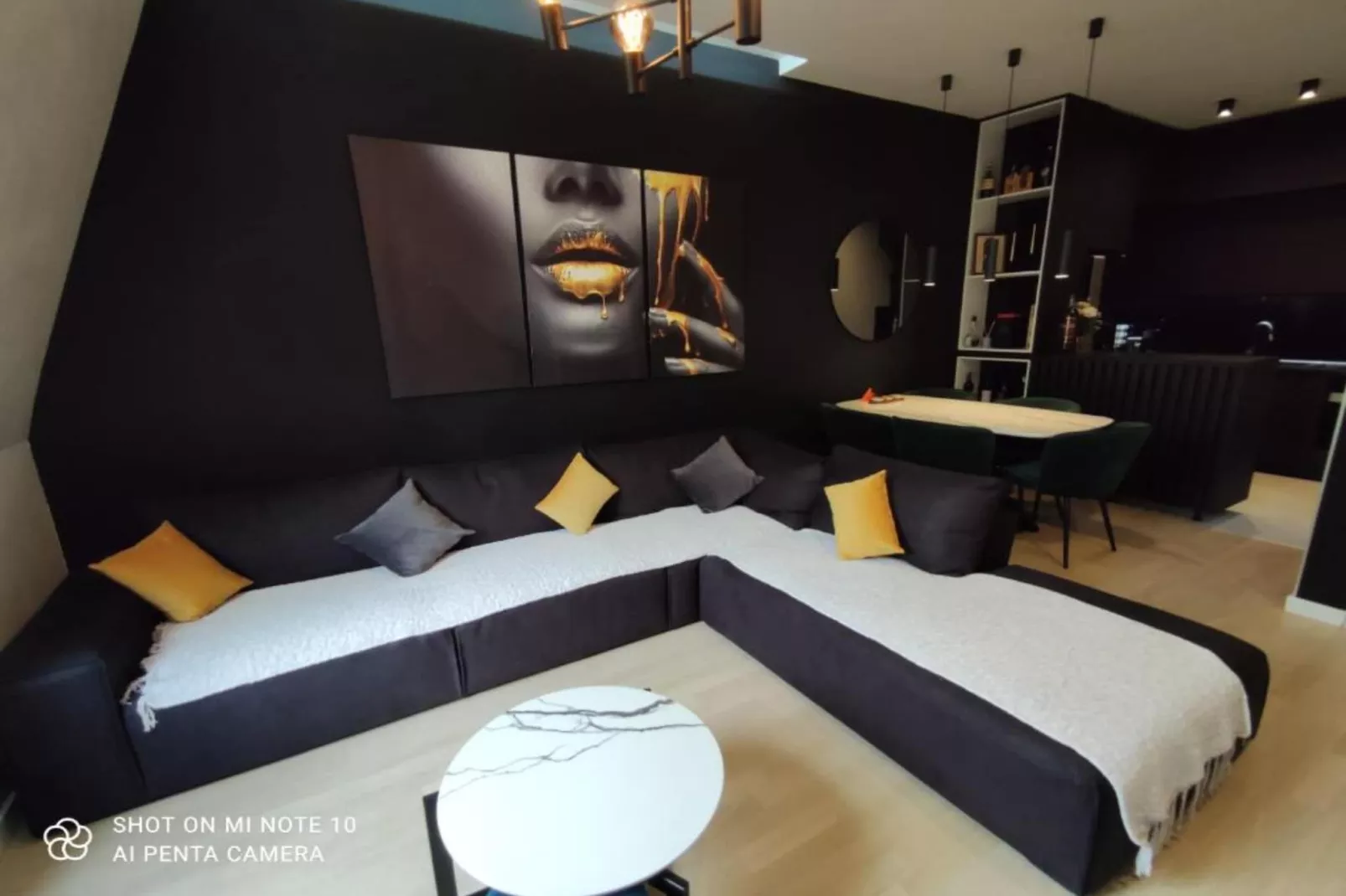 Heritage Haven – Luxurious Apartment in City Center - One Bedroom Apartment