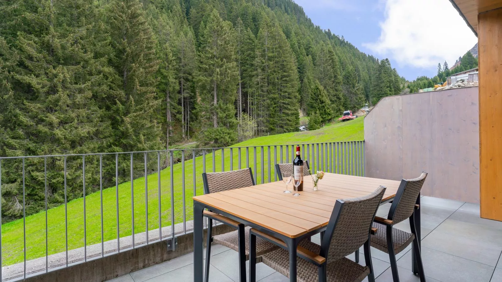 Montafon Deluxe Type G-Terrasbalkon