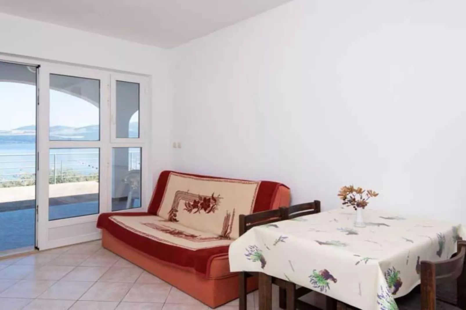 Spacious and Cozy Seafront Apartments - Two Bedroom Apartment  with Terrace and Sea View