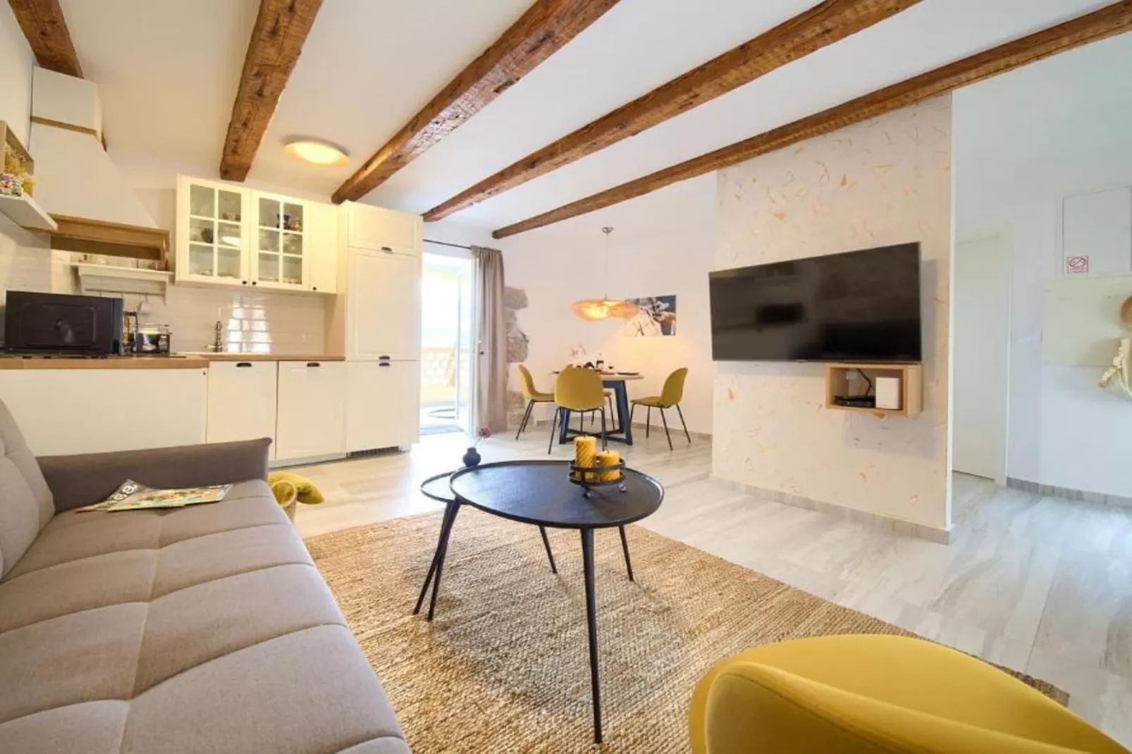 One-Bedroom Apartment With Terrace And Sea View