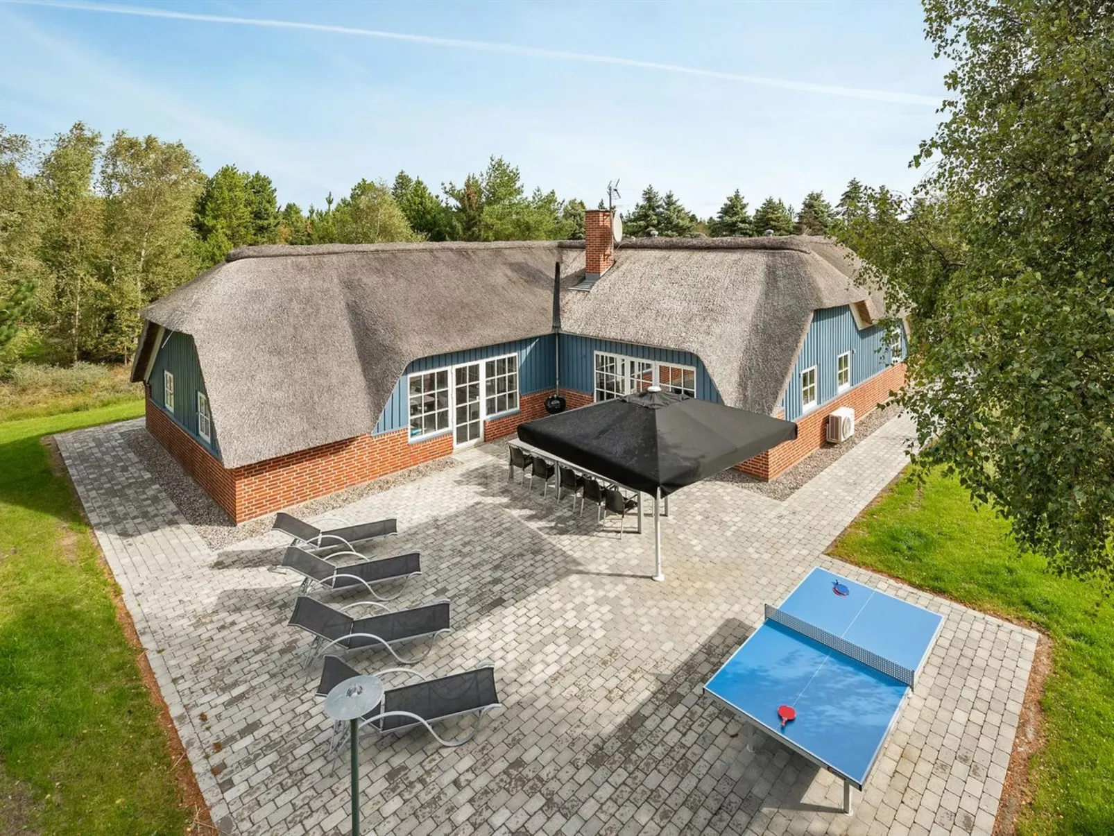 "Alvina" - 3.2km from the sea