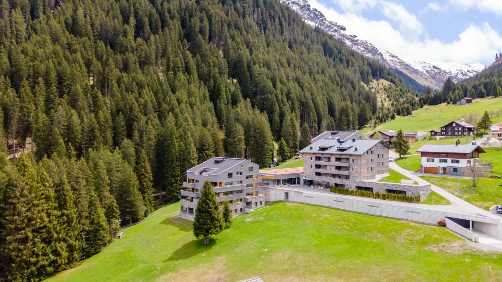 Montafon Deluxe Type I-Buitenkant zomer