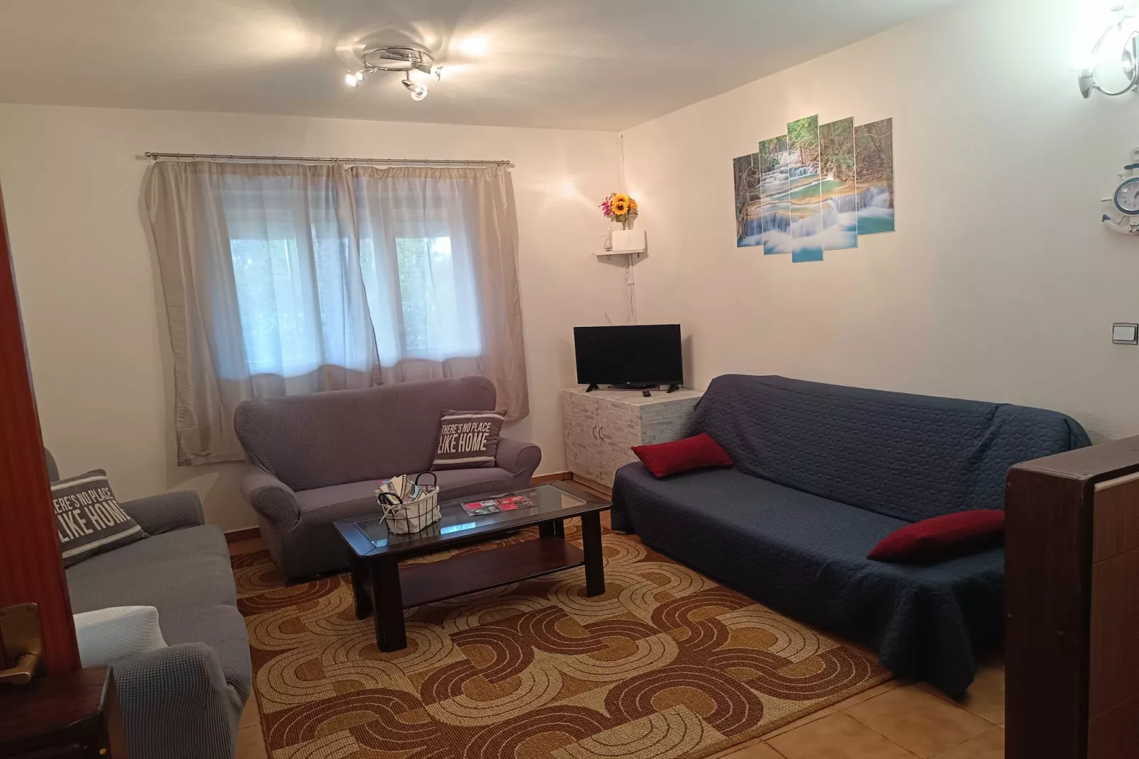 Holiday Home Višnja - Two Bedroom Holiday Home with Terrace