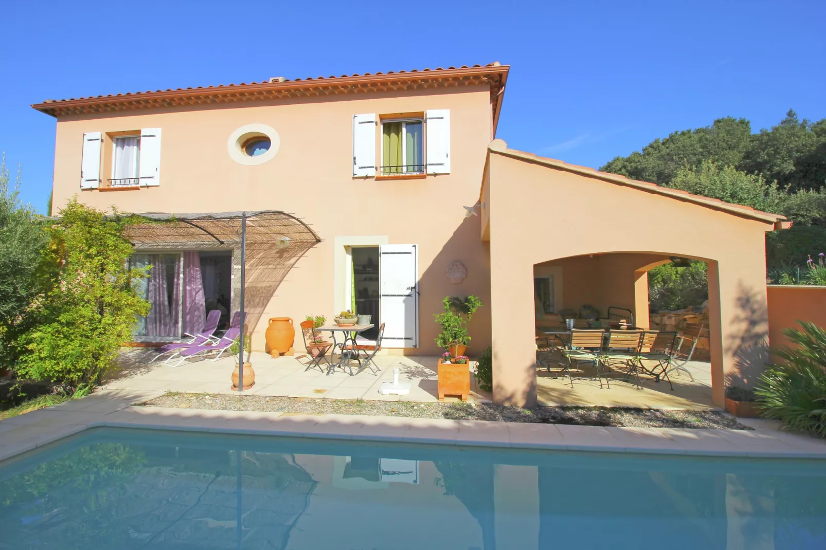 Prachtig vakantiehuis met privézwembad