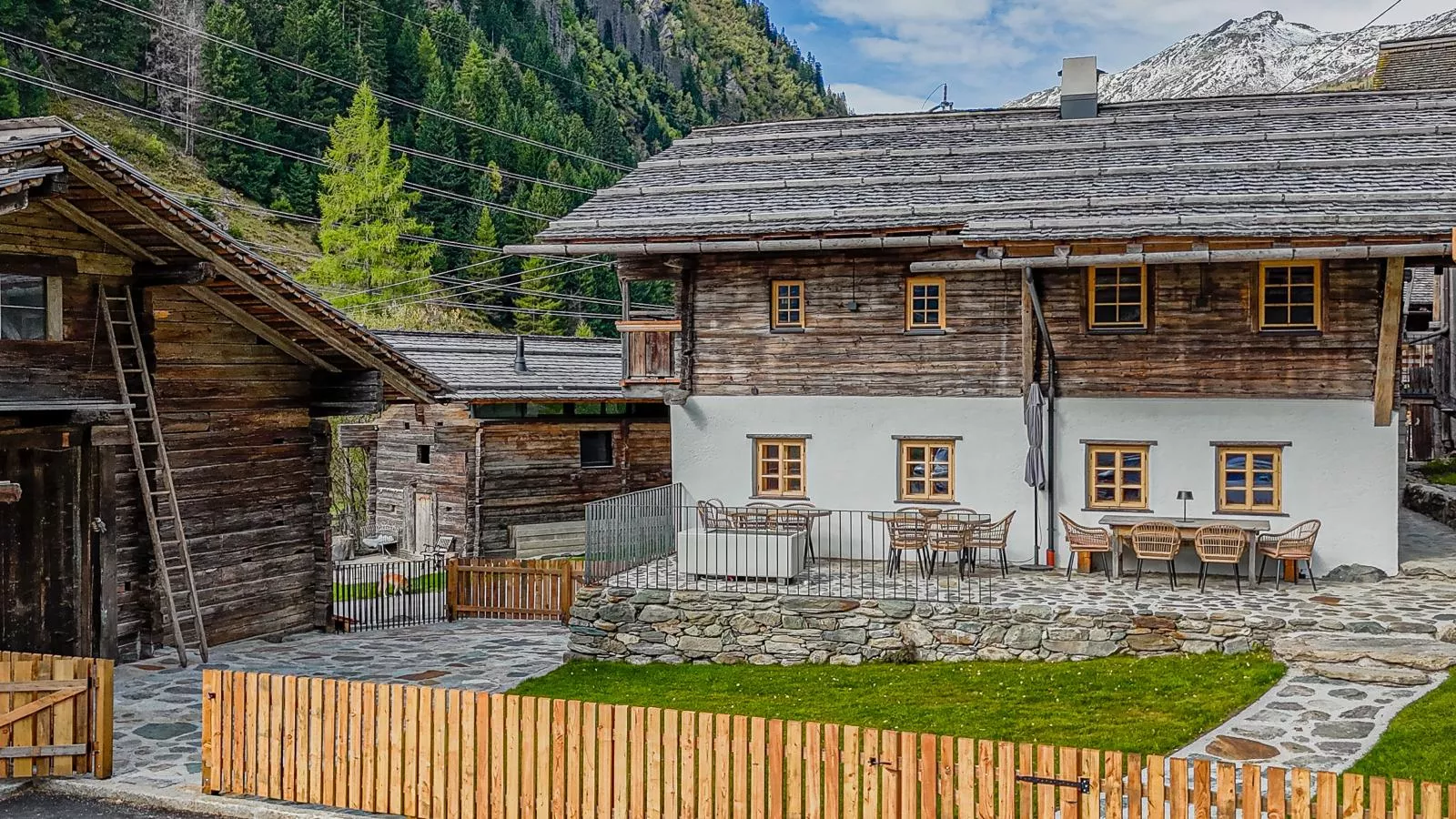 Raneburg 4 Futterhaus