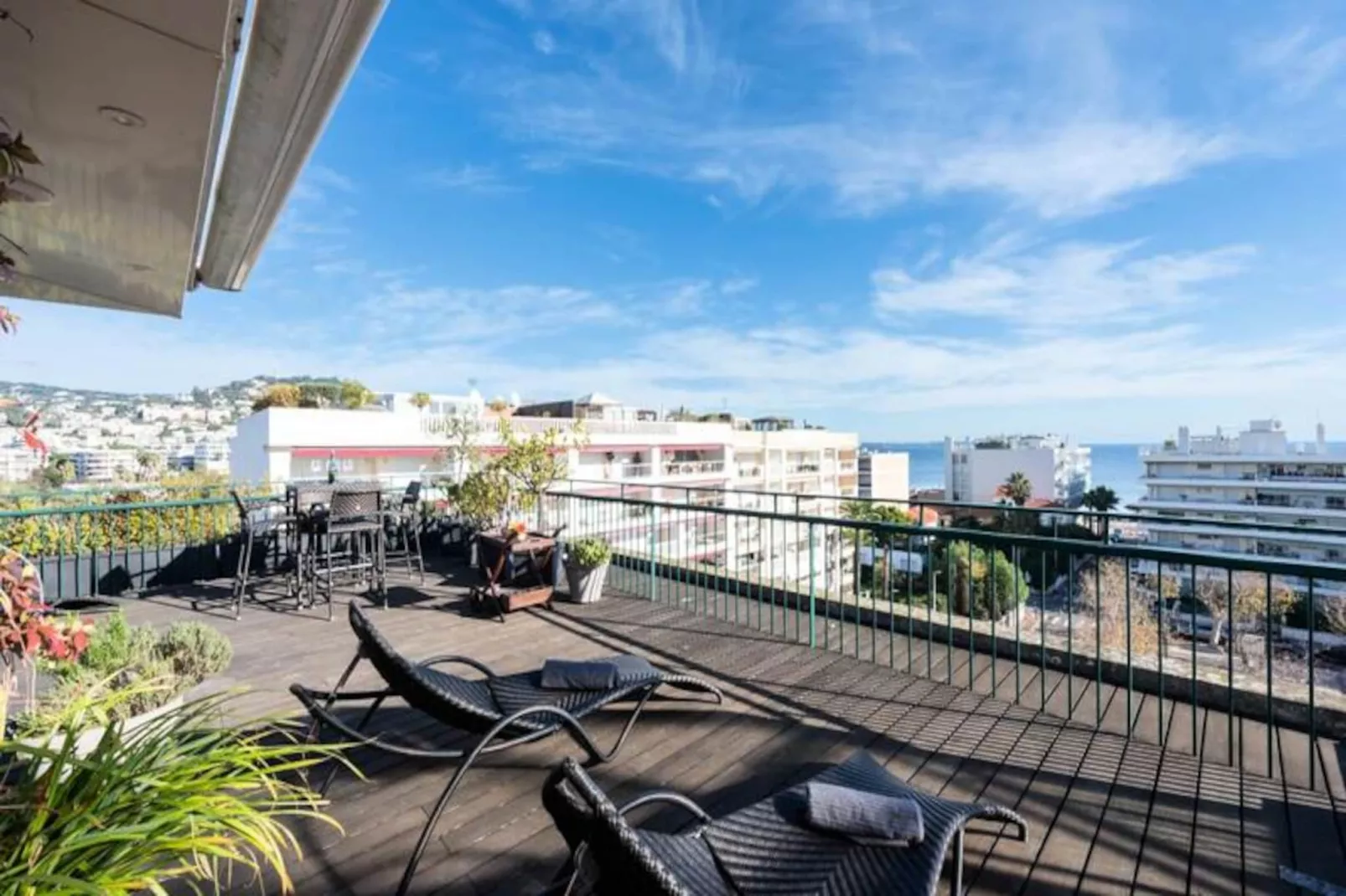 Résidence Duplex Avec Rooftop Vue Mer – Palm Beach