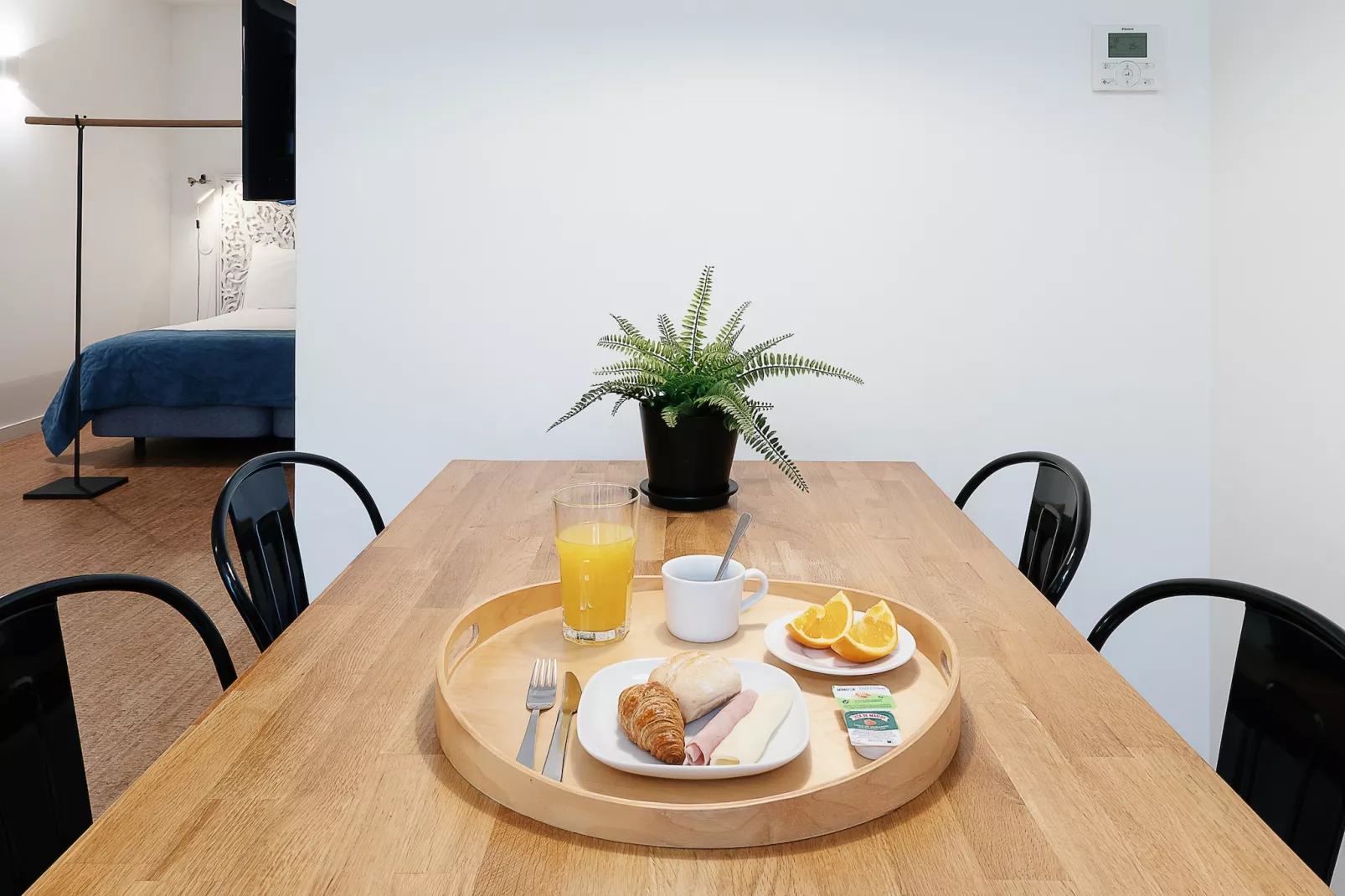 Cashmere Nightlife Studio 302