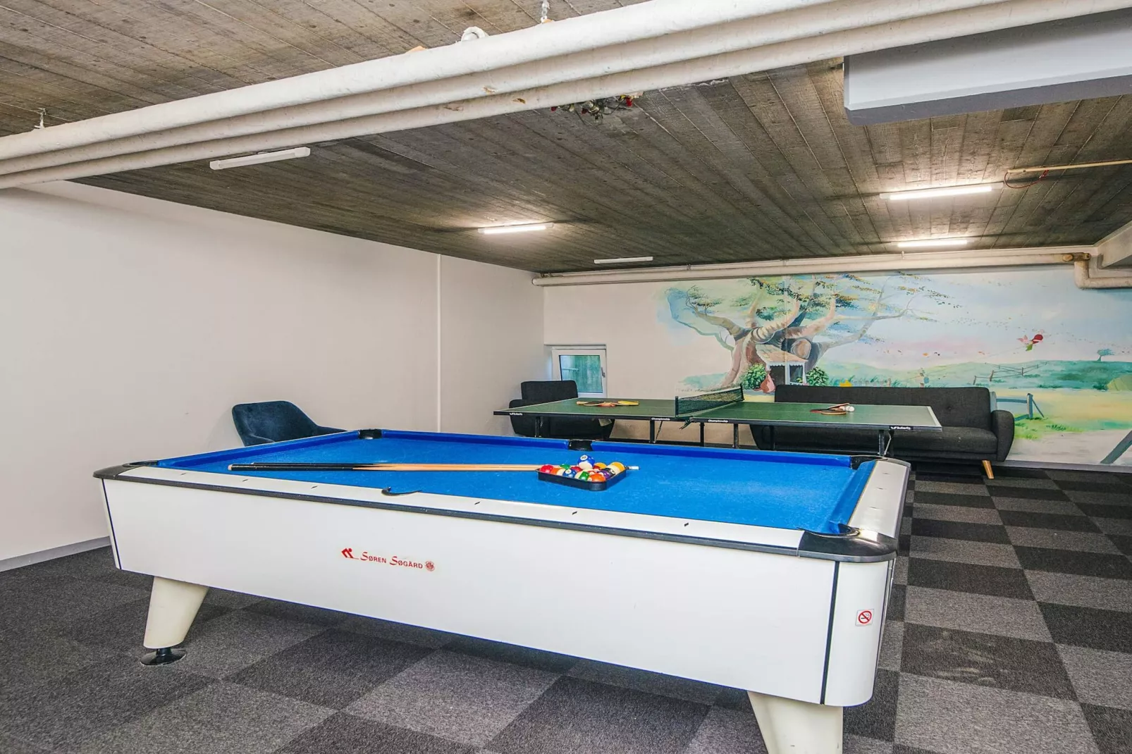 1 room w/seaview-Binnen