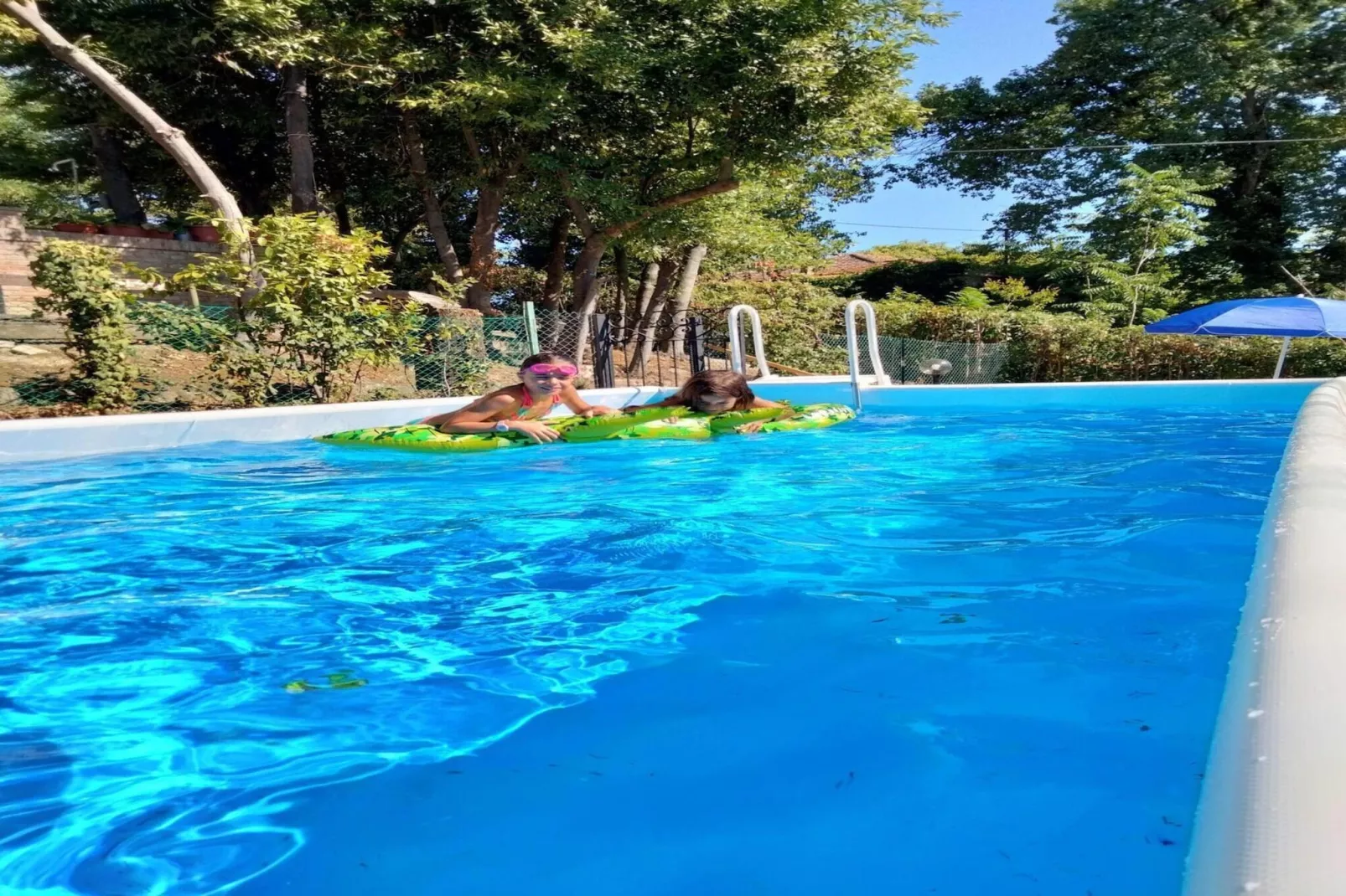 Ferienhaus Fiorenzuola Acacie Montemaggiore con piscina privata