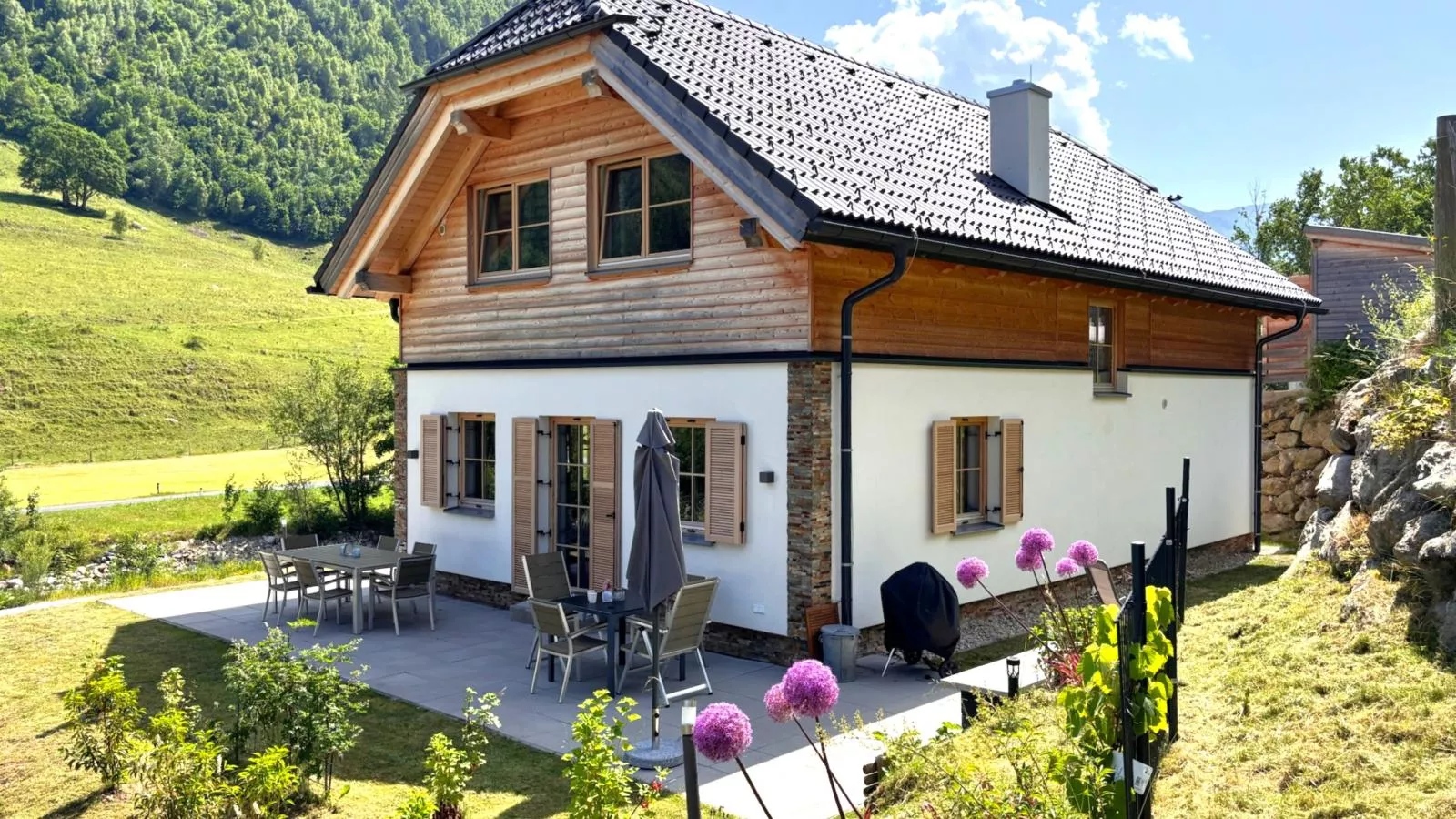 Haus Hestia-Buitenkant zomer