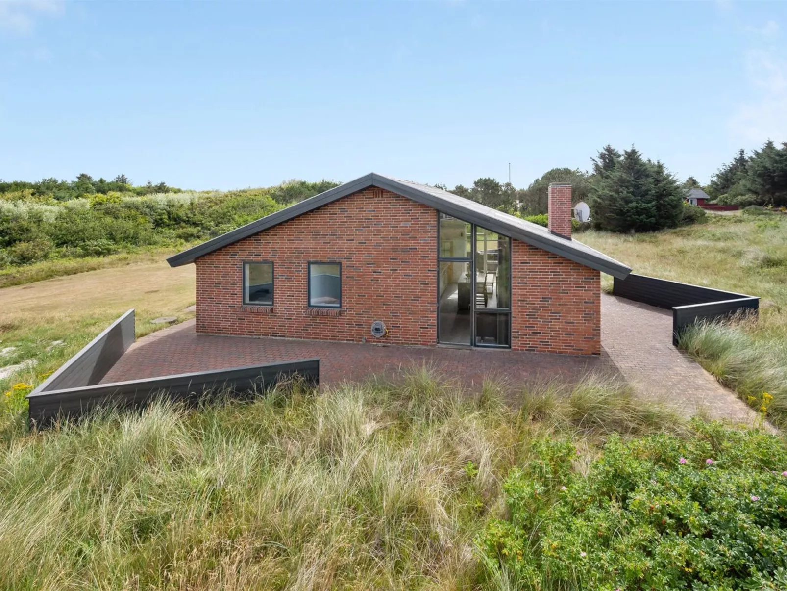 "Mert" - 1.2km from the sea