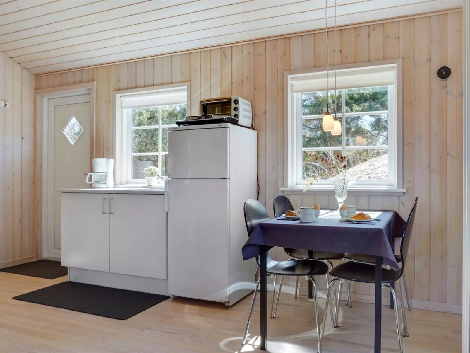 "Amie" - 800m from the sea